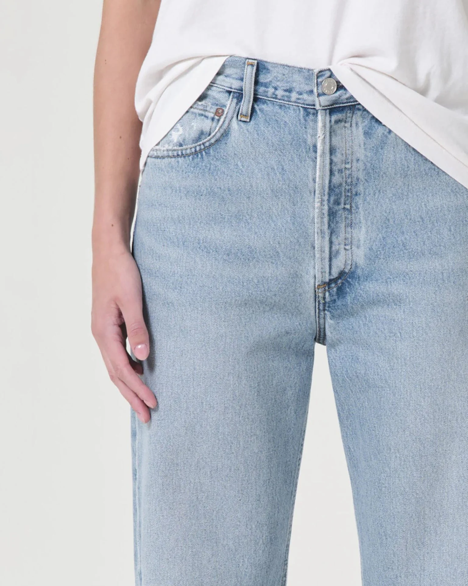90s Mid Rise Straight Jean in Force - Image 2