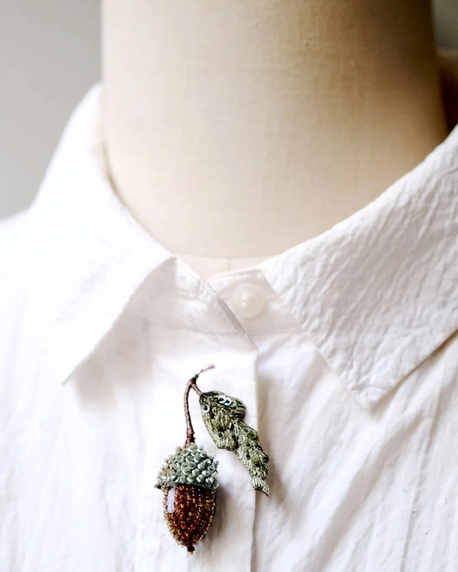 Acorn Brooch Pin - Image 2
