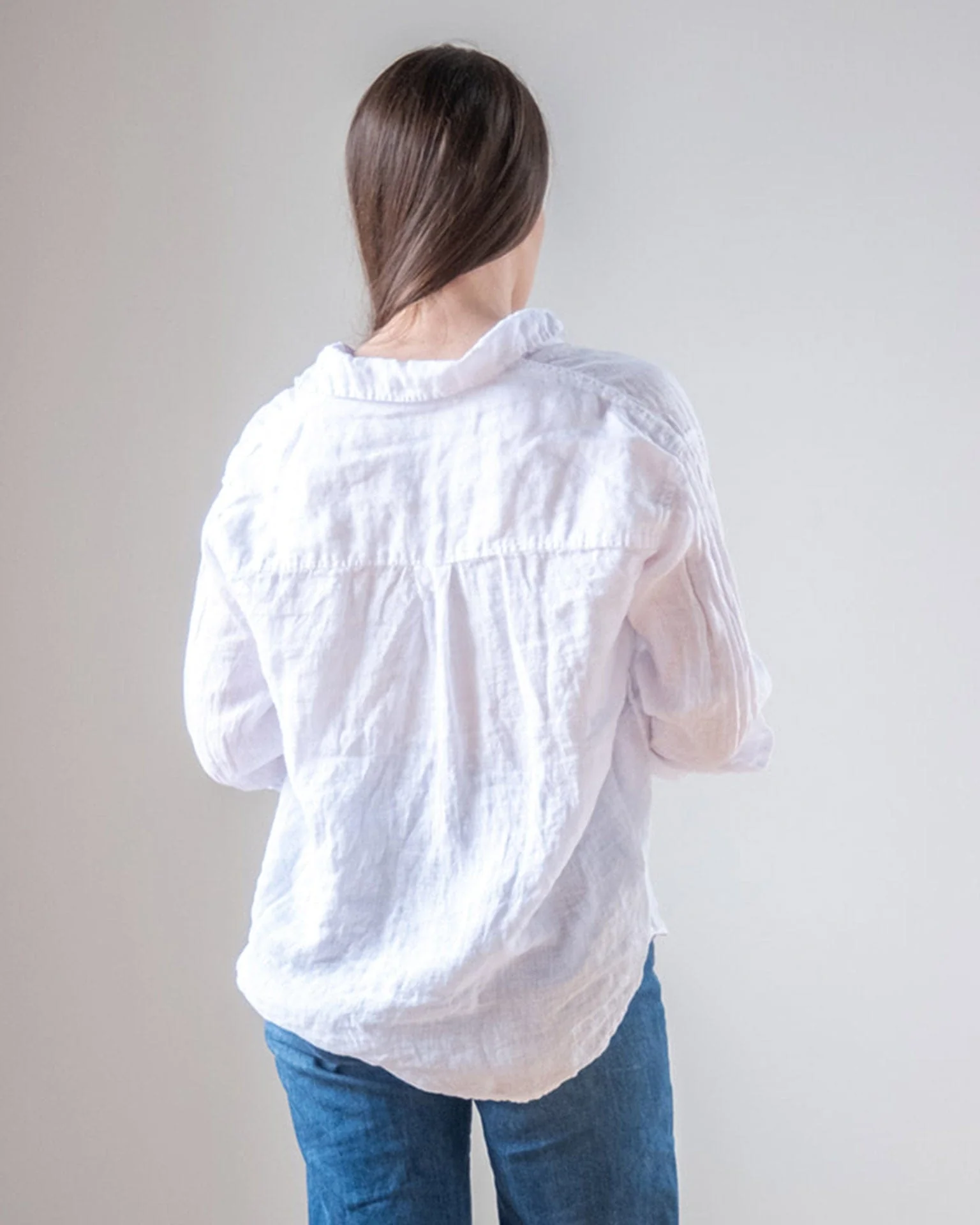 Alix Top in White Linen - Image 3