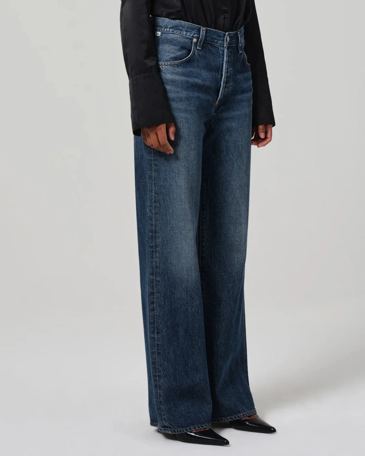 Annina 30in in Westwood - Image 2