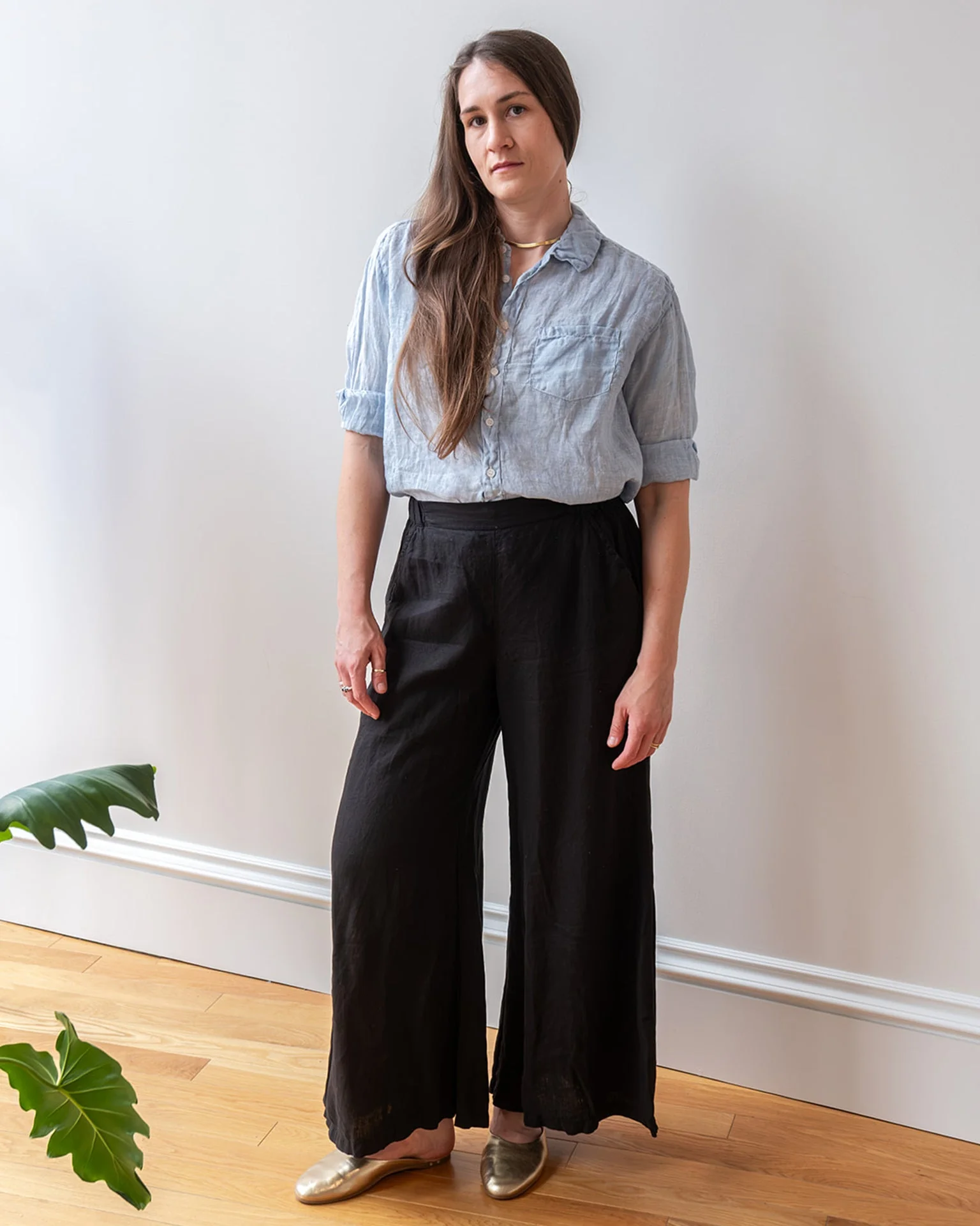 Aven 3/4 Sleeve Top in Aqua Chambray Linen - Image 2