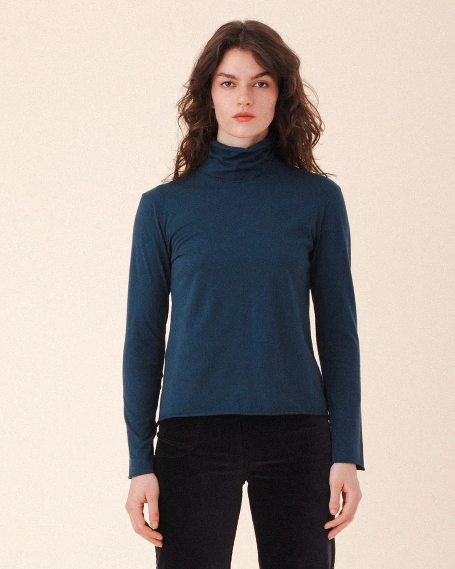 Barre T-Neck in Atlantic