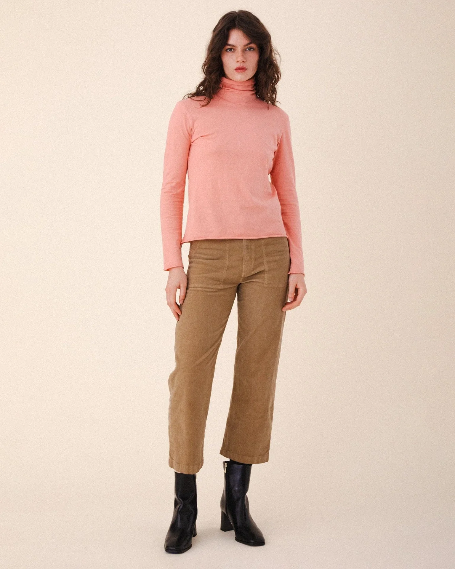 Barre T-Neck in Rosewater - Image 3