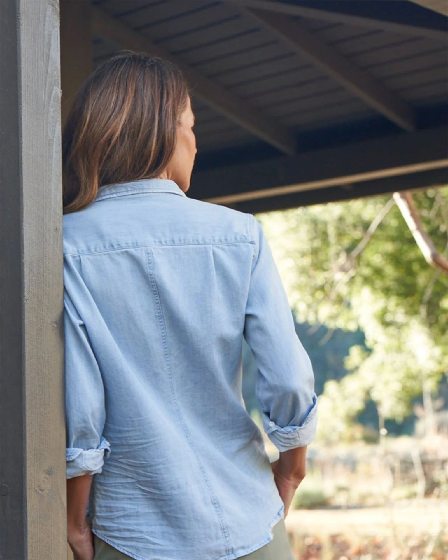 Barry Button Up in Classic Blue w/ Tattered Wash - Image 2