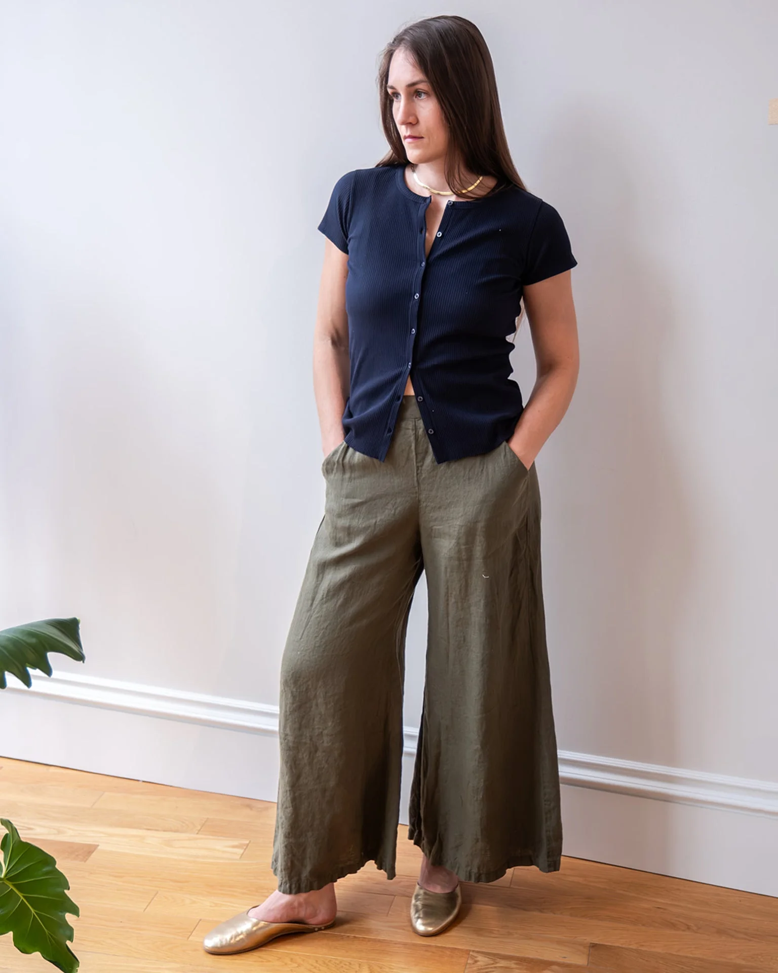 Becca Wide Leg Pant in Army Linen - Image 2
