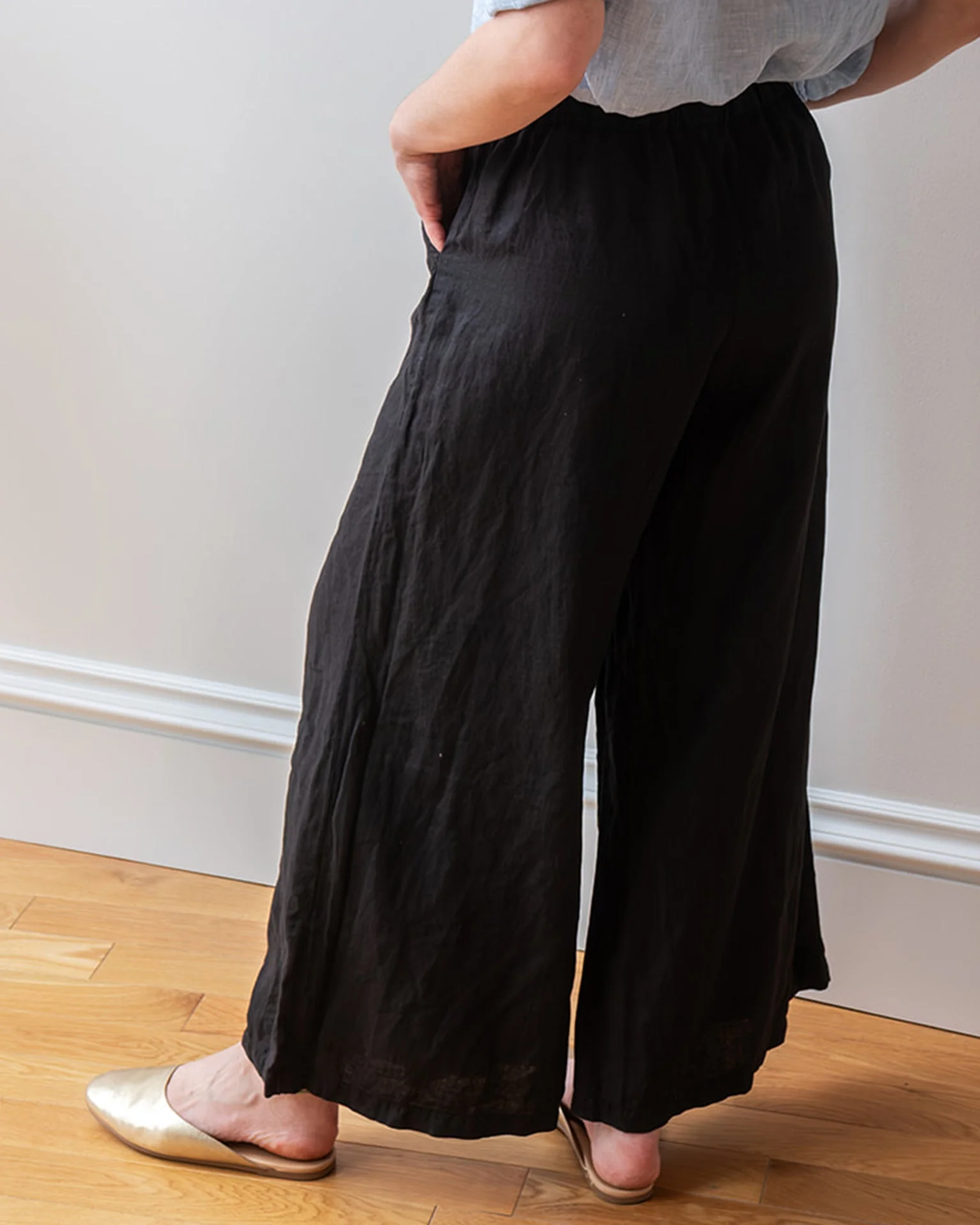 Becca Wide Leg Pant in Black Linen - Image 5