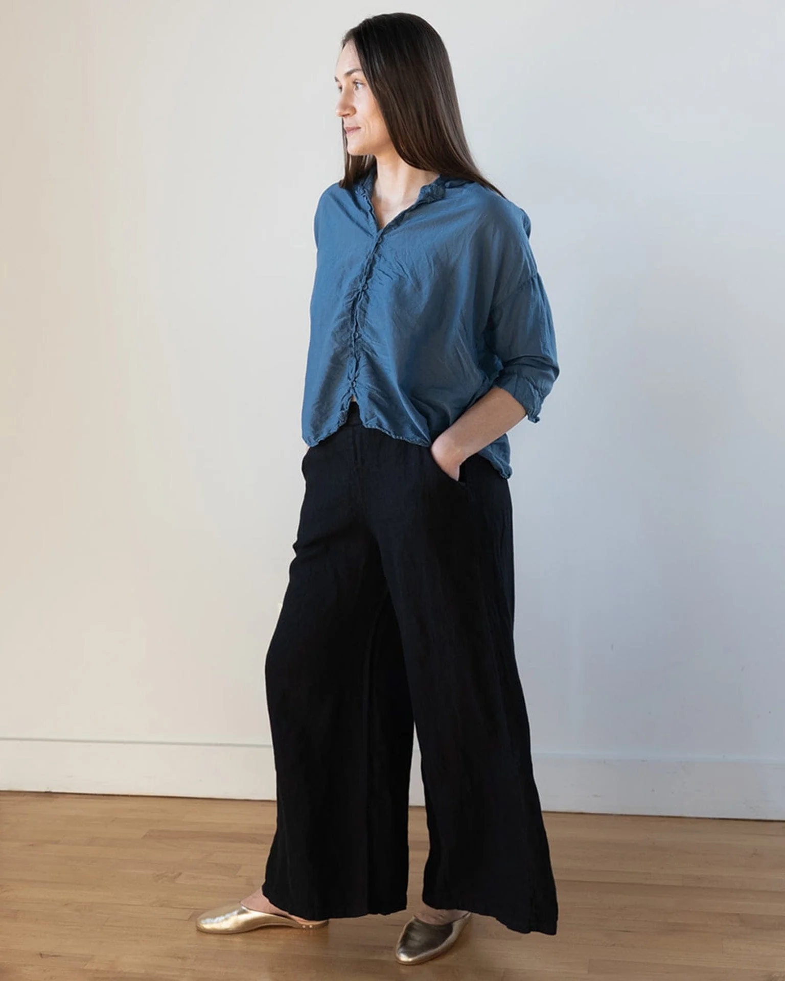 Becca Wide Leg Pant in Black Linen Twill - Image 2