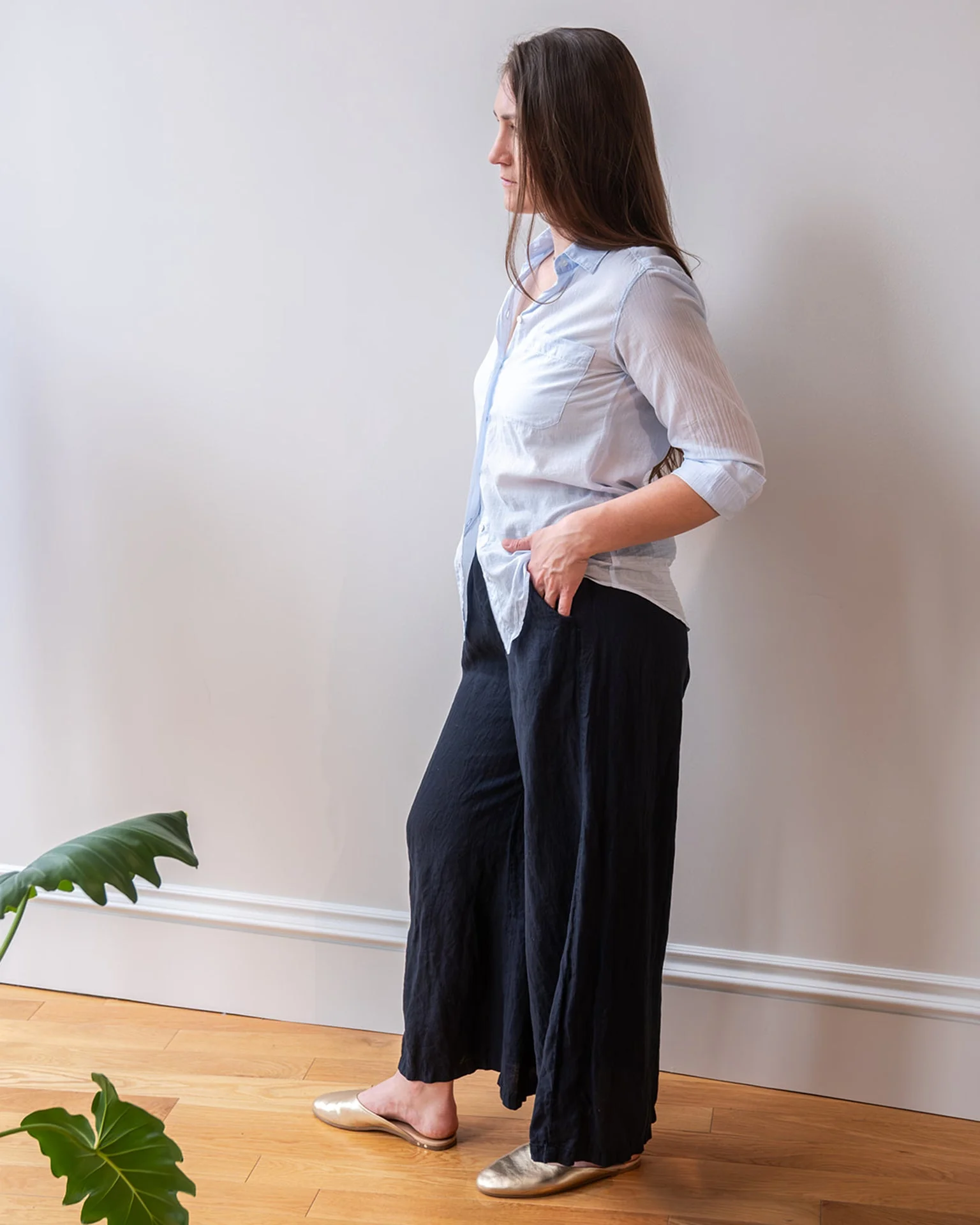 Becca Wide Leg Pant in Ink Linen - Image 2
