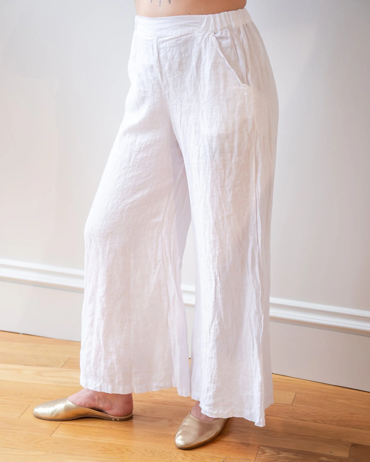 Becca Wide Leg Pant in White Linen