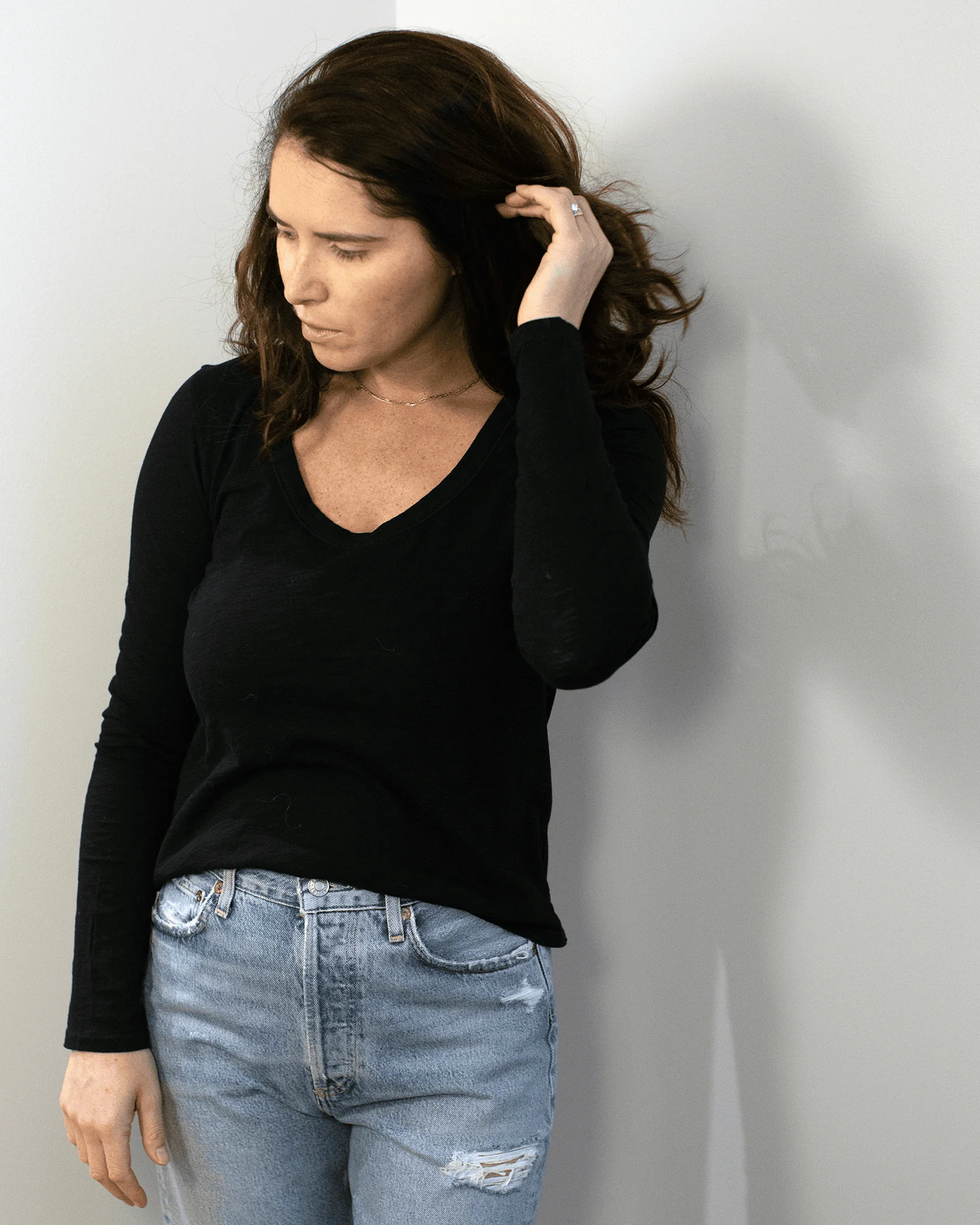 Becky Long Sleeve Scoop Neck Top in Black - Image 2