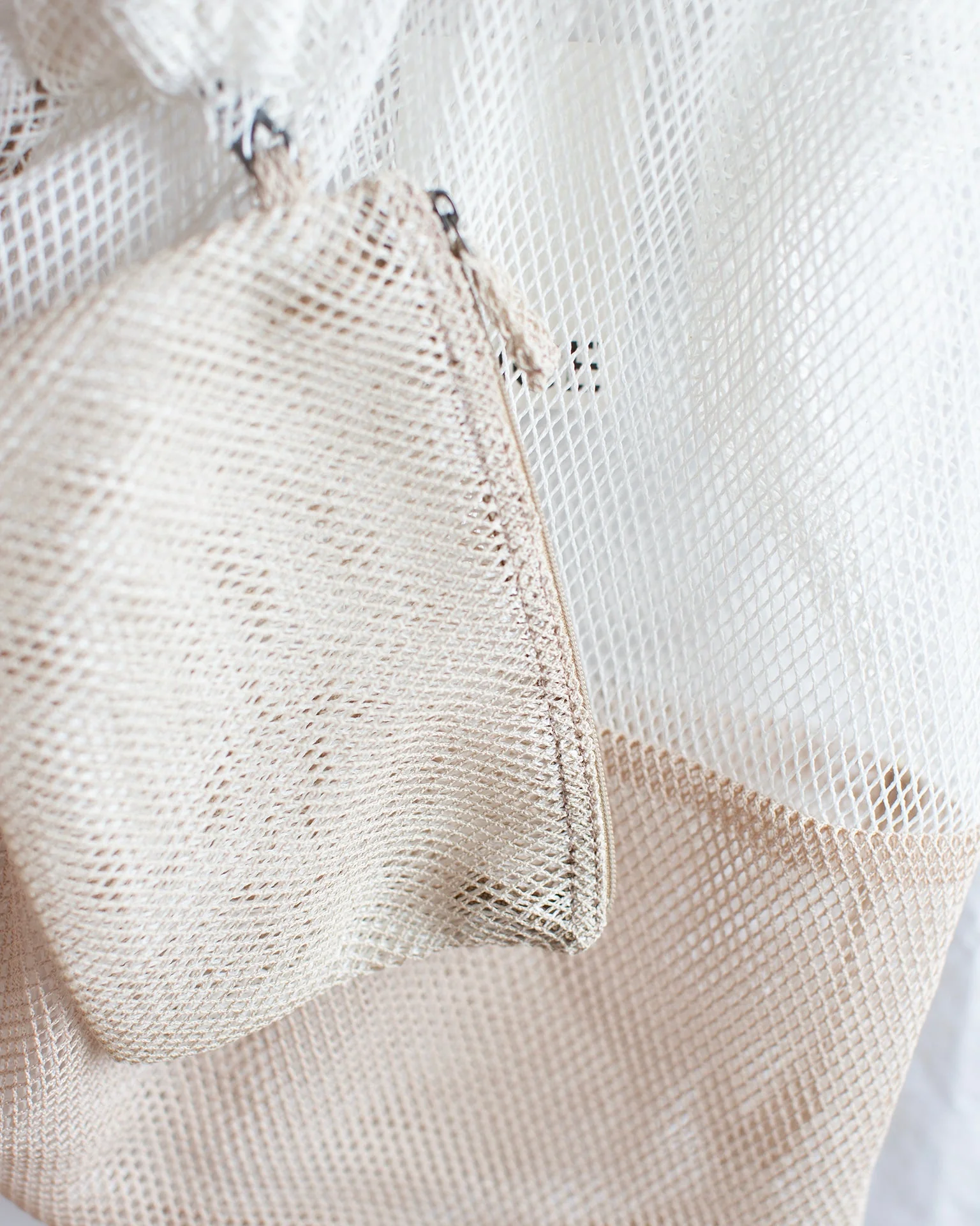 Bi-Color Large Tote in White Sand - Image 3
