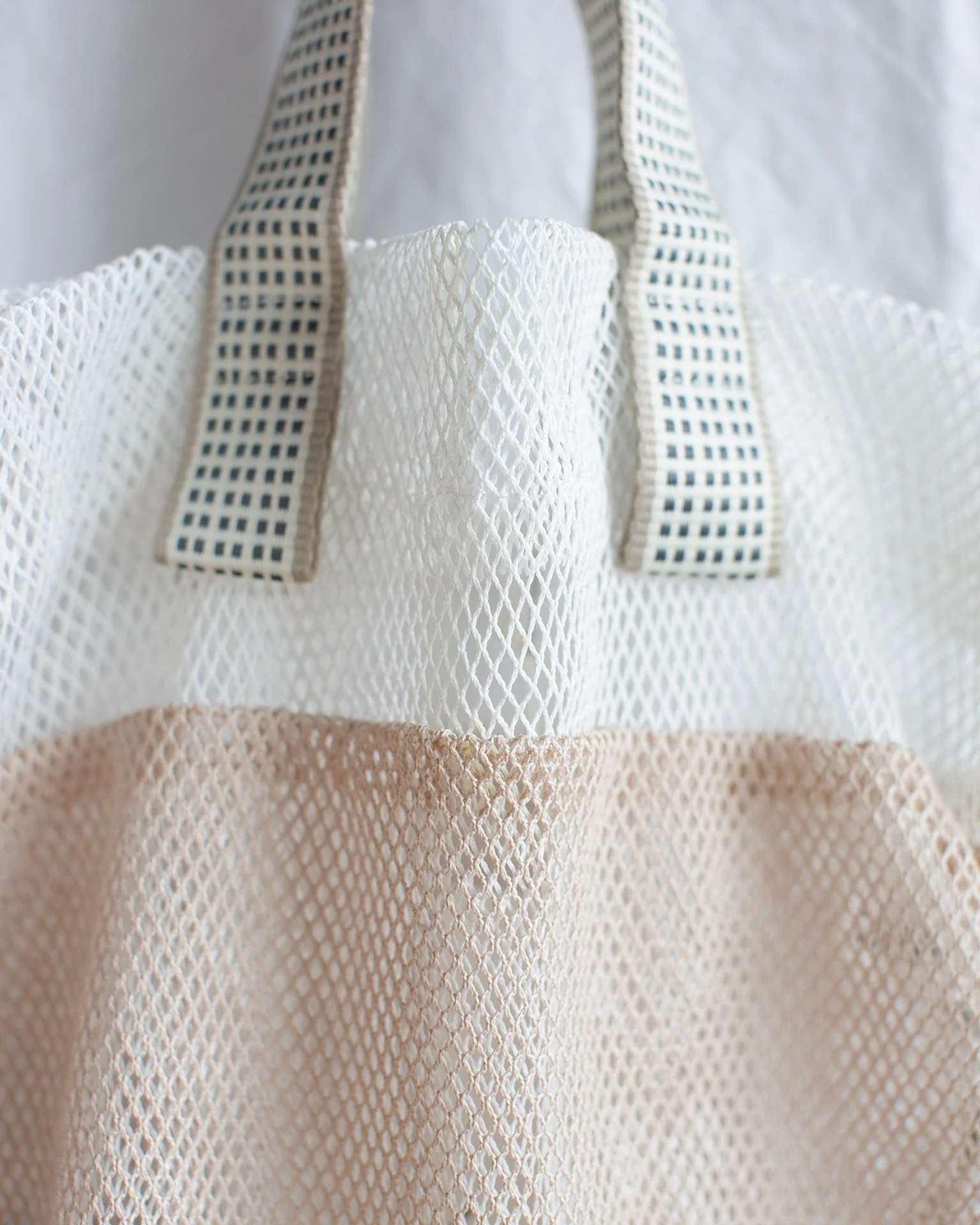 Bi-Color Small Tote in White Sand - Image 2