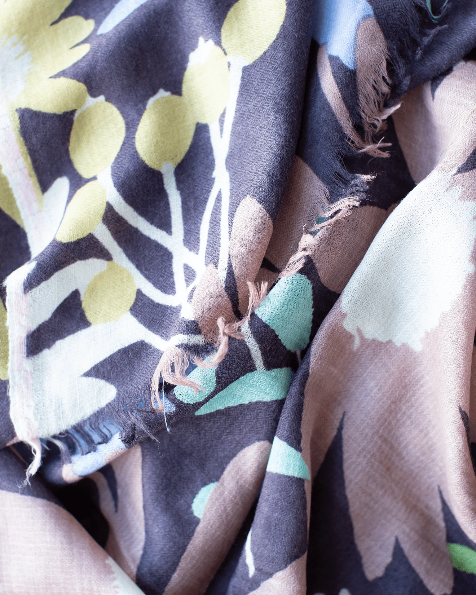 Bold Daisy Wool Silk & Cashmere Scarf in Plum - Image 2