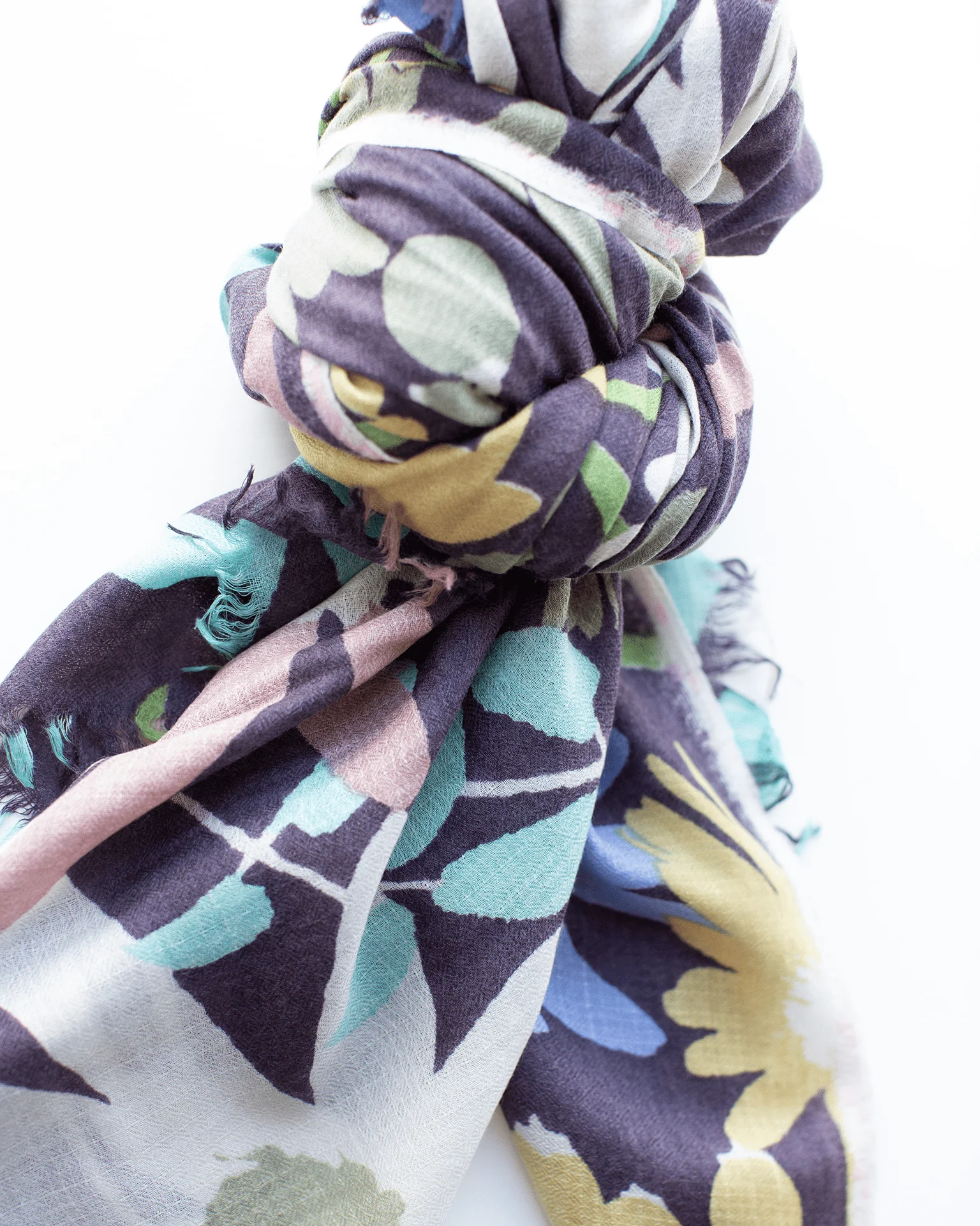 Bold Daisy Wool Silk & Cashmere Scarf in Plum - Image 3