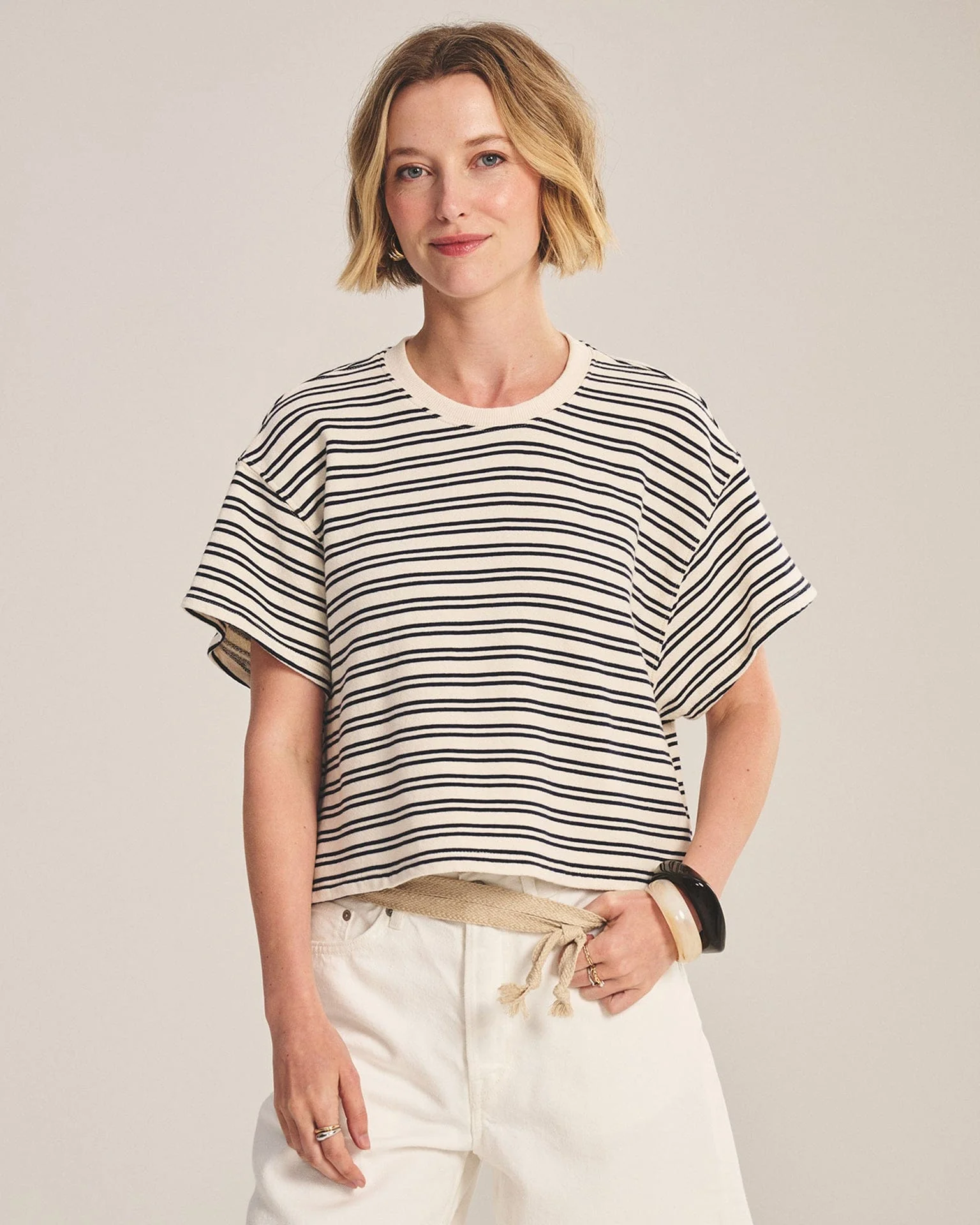 Brissa Short Sleeve Crew Neck Top in Natural/Navy