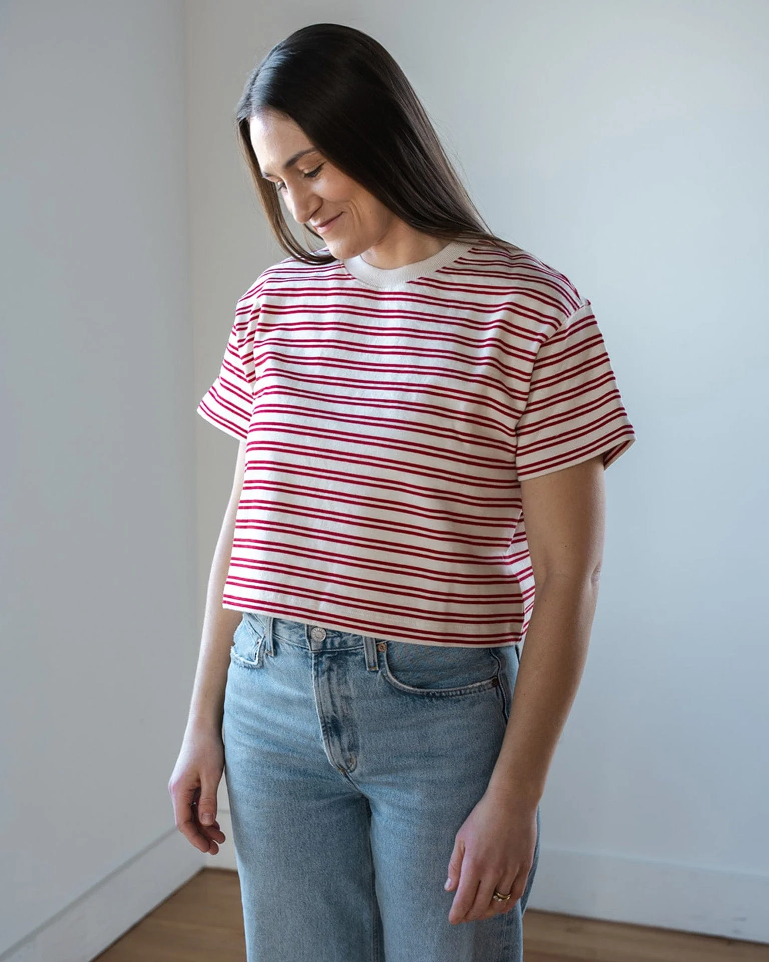 Brissa Short Sleeve Crew Neck Top in Natural/Red