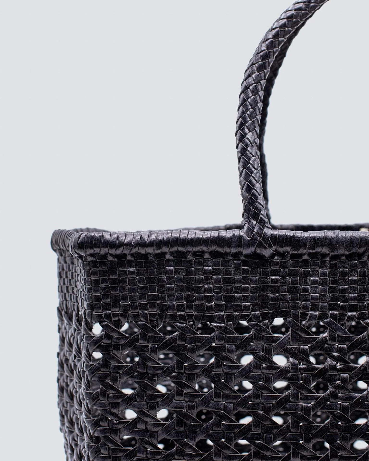 Cannage Bag - Big in Black - Image 4