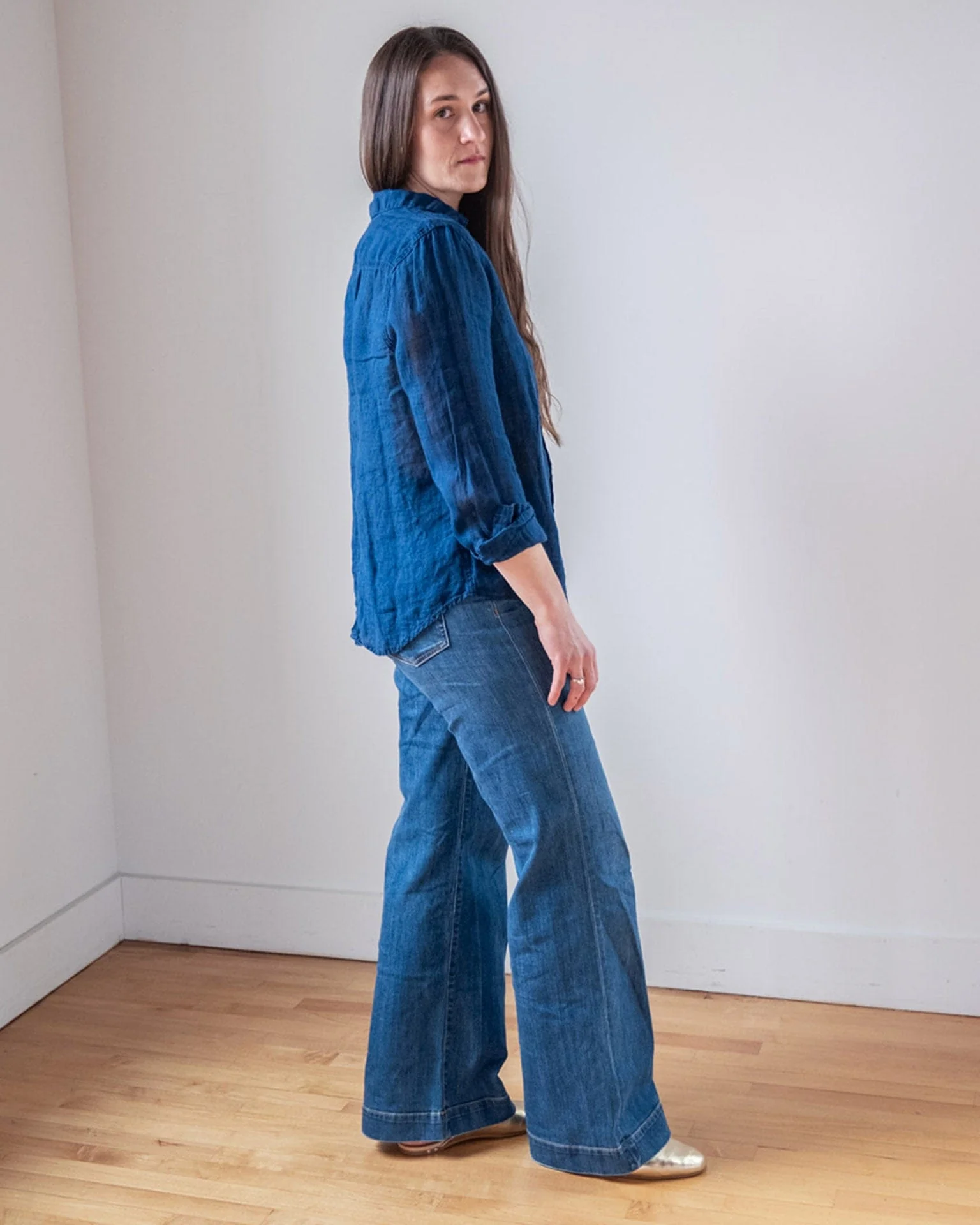Carrie Fitted Blouse in Indigo - Image 3