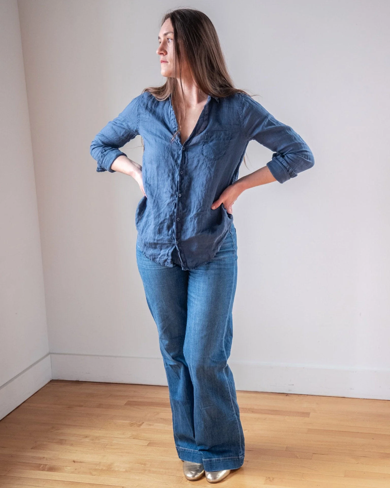 Carrie Fitted Blouse in Moonlit Ocean Linen - Image 2