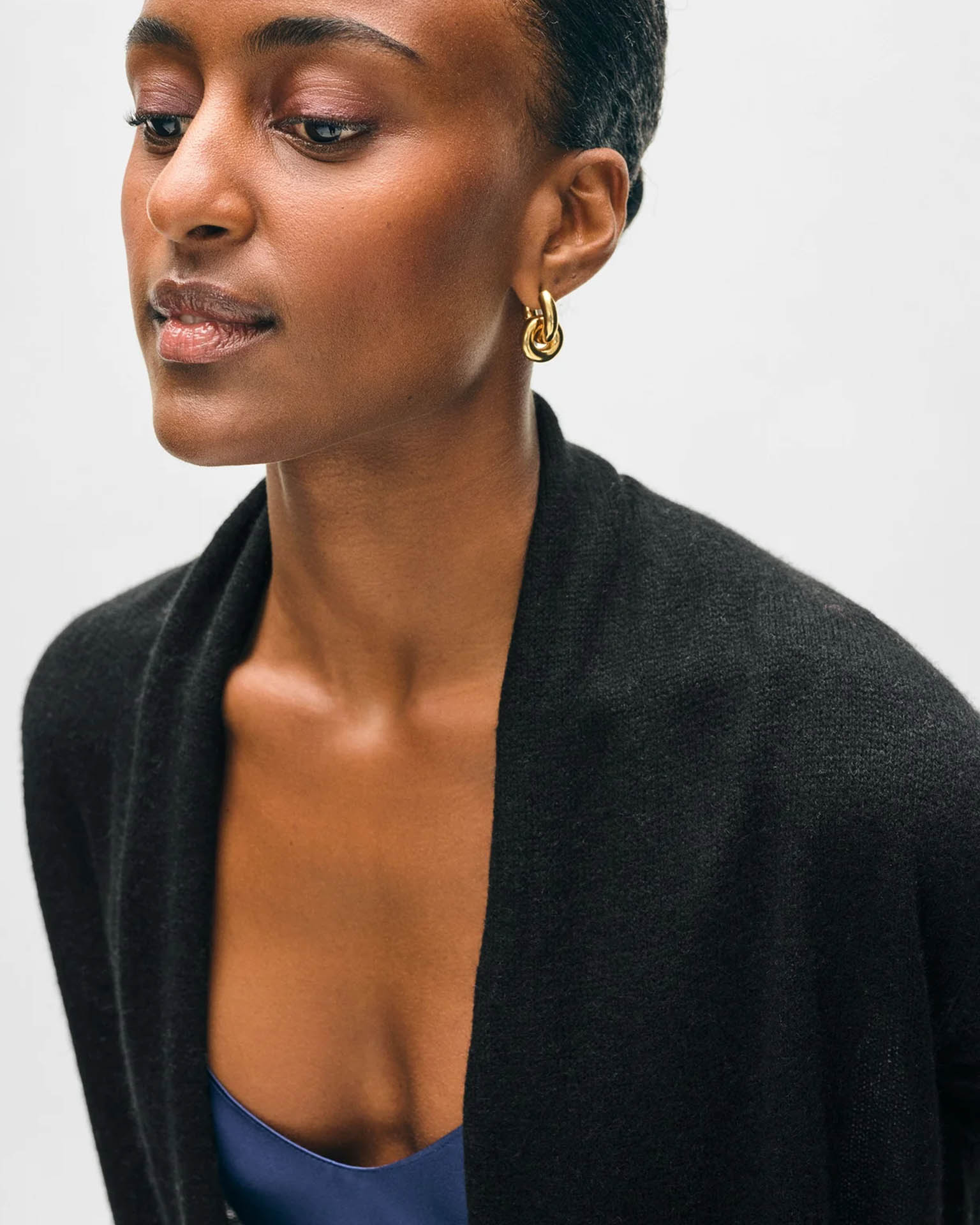 Cashmere Trapeze Cardigan in Black - Image 2