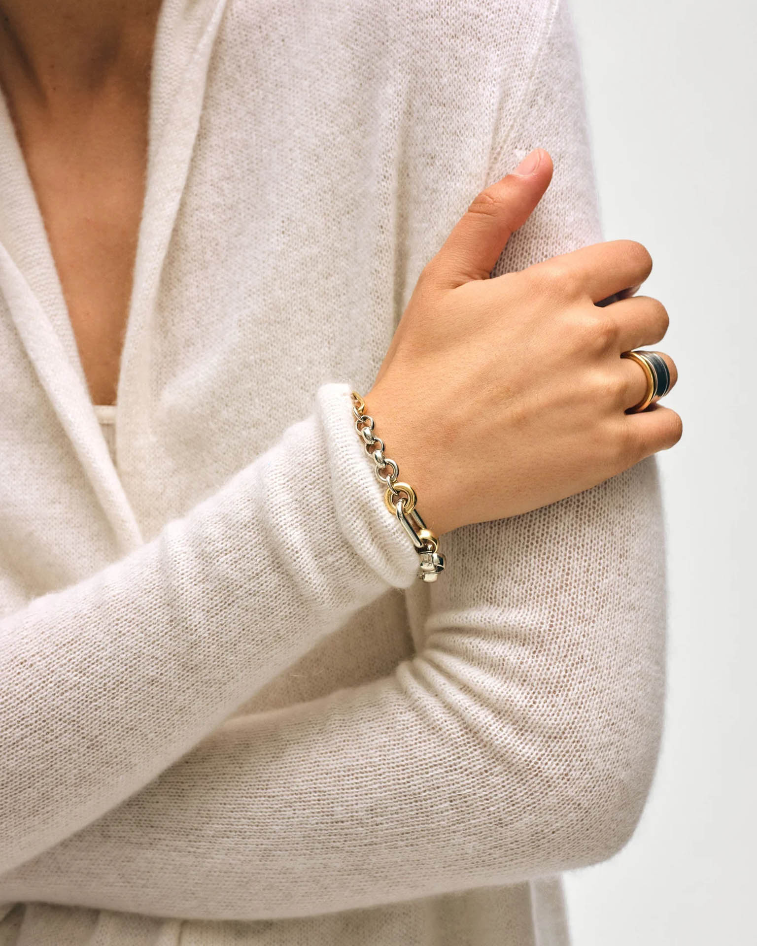 Cashmere Trapeze Cardigan in Soft White - Image 3