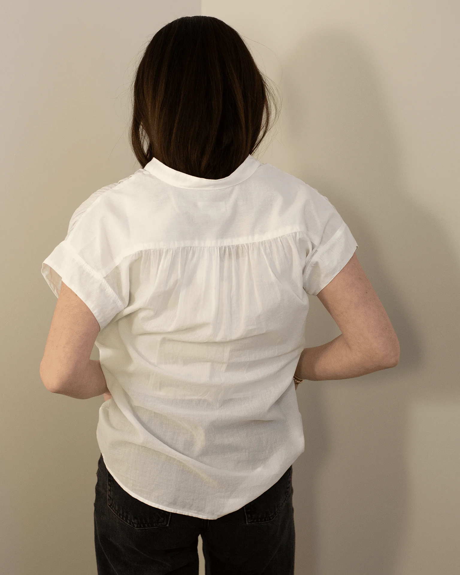 Casta Shirt in White - Image 4