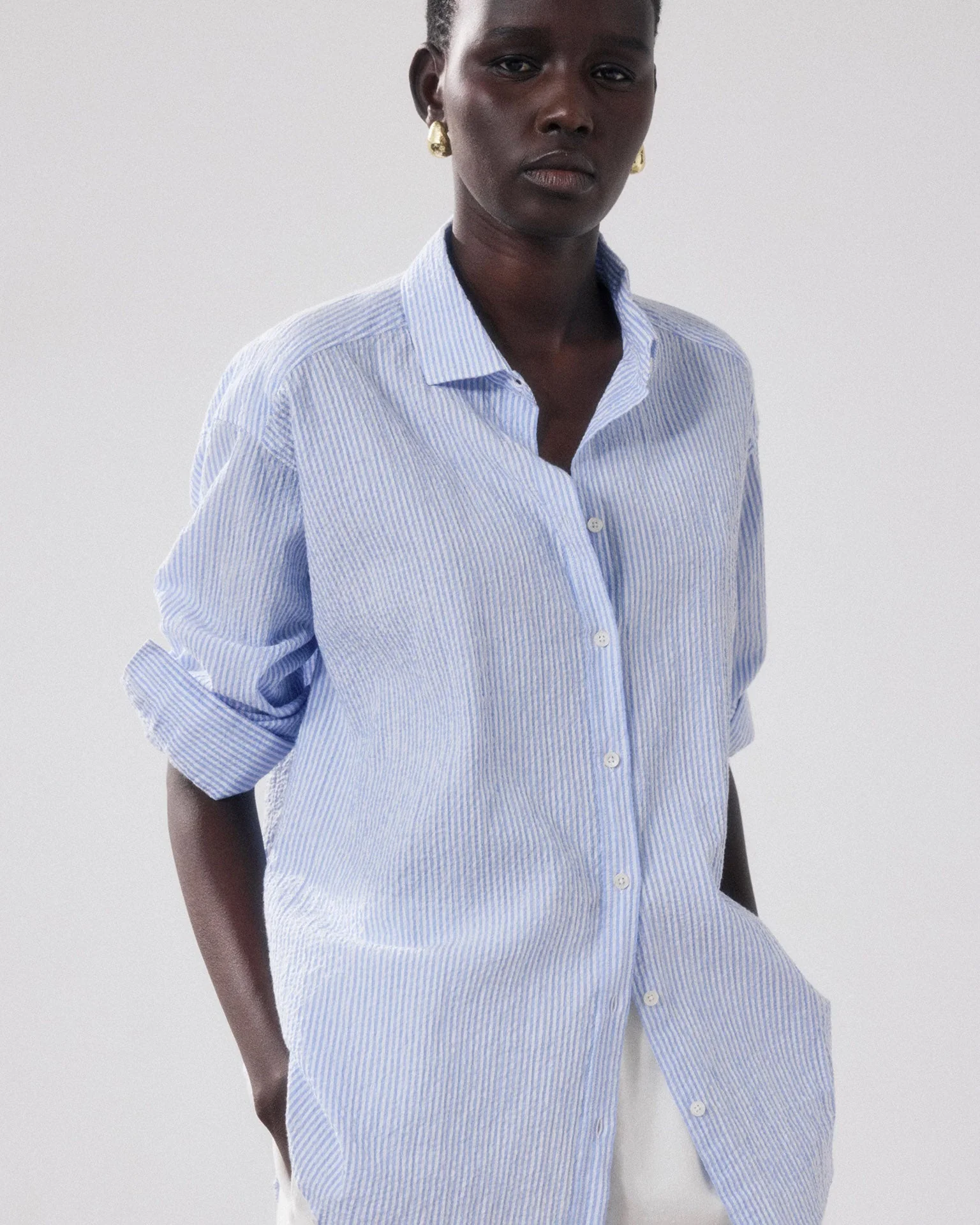 Charlot Shirt in White & Blue