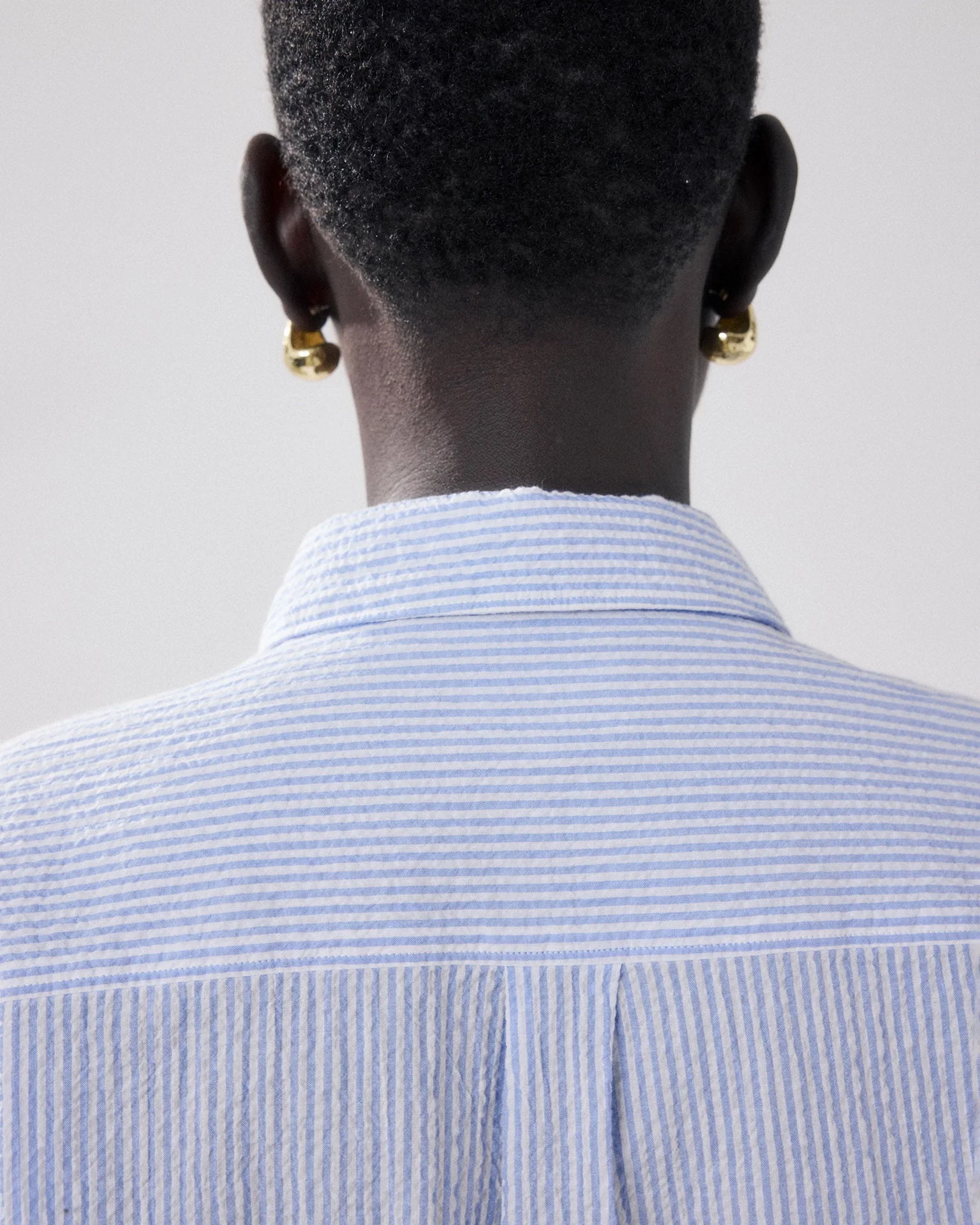 Charlot Shirt in White & Blue - Image 5