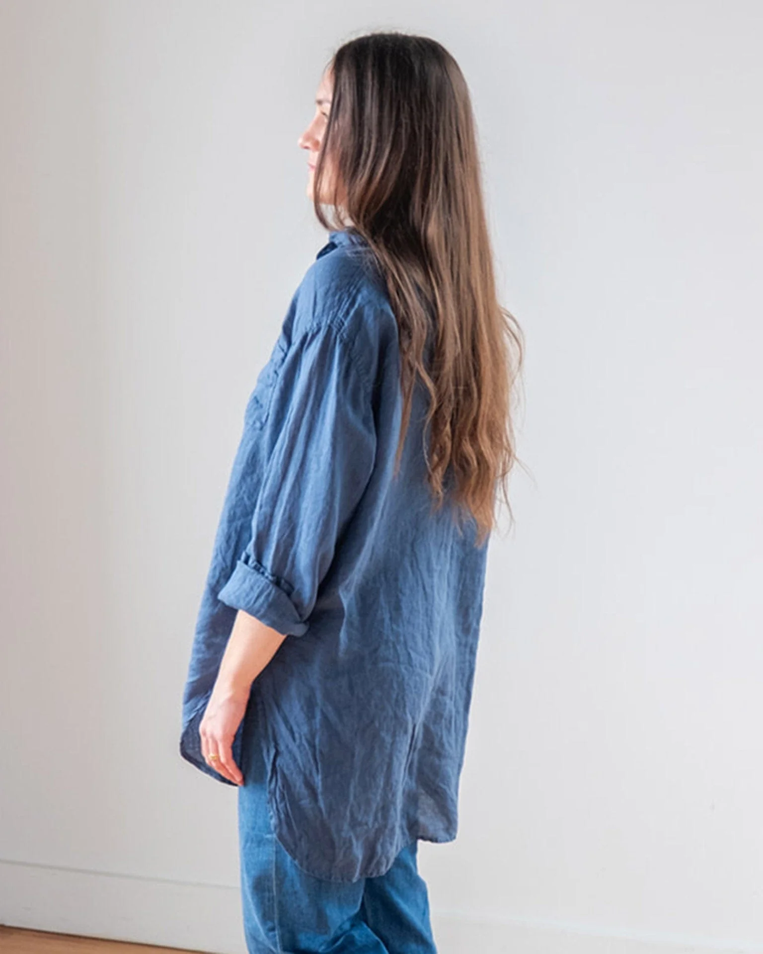 Ciel Tunic Blouse in Moonlit Ocean Linen - Image 3