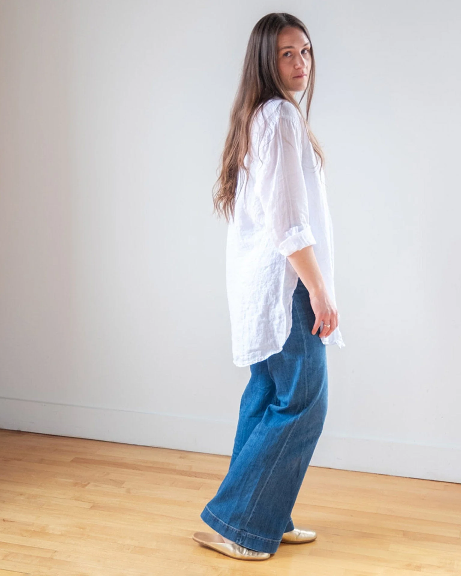 Ciel Tunic Blouse in White Linen - Image 2