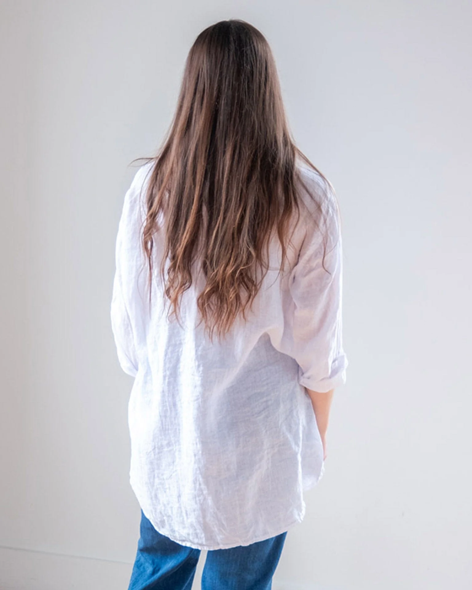 Ciel Tunic Blouse in White Linen - Image 3