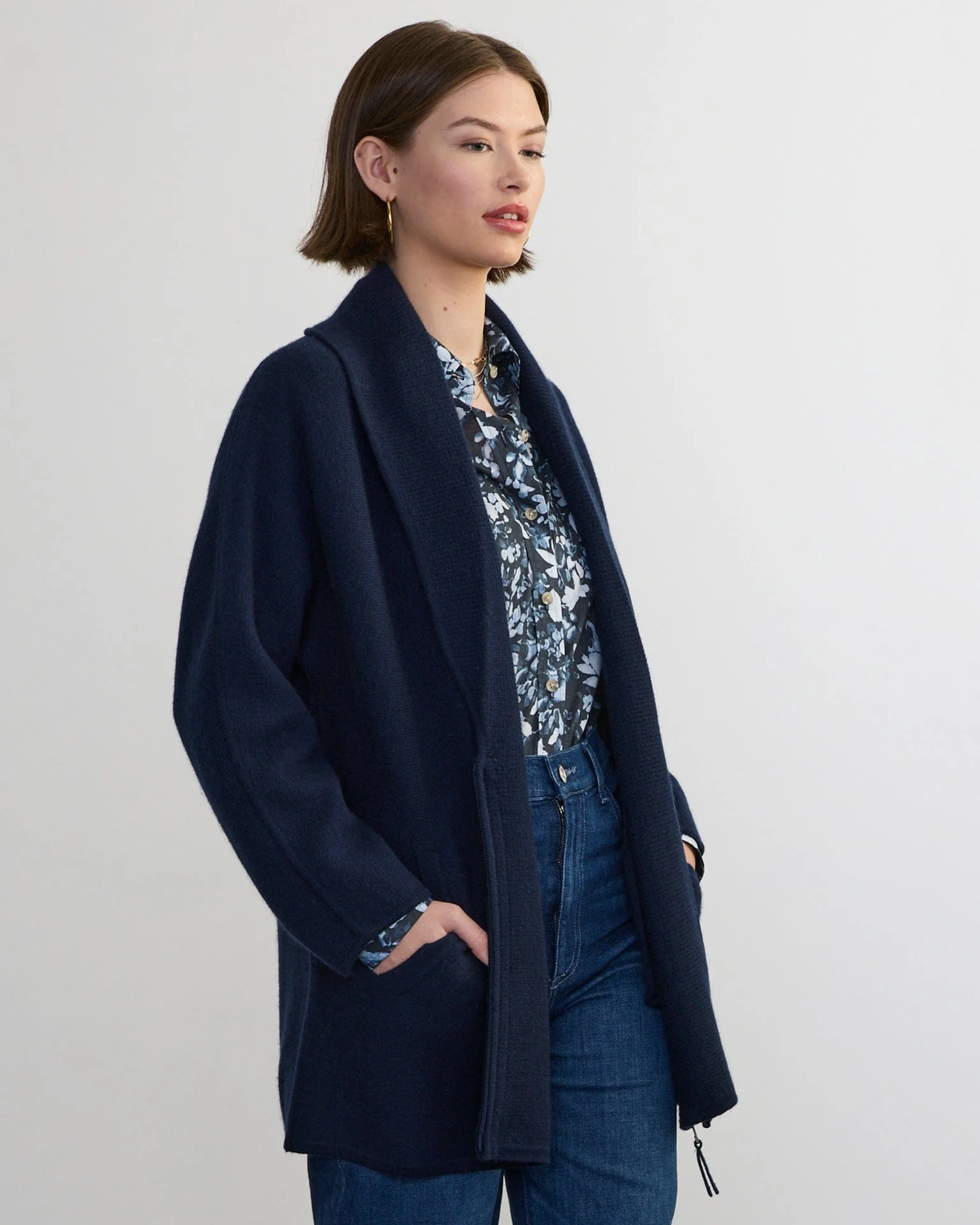 Claude Jacket in Navy - Image 2