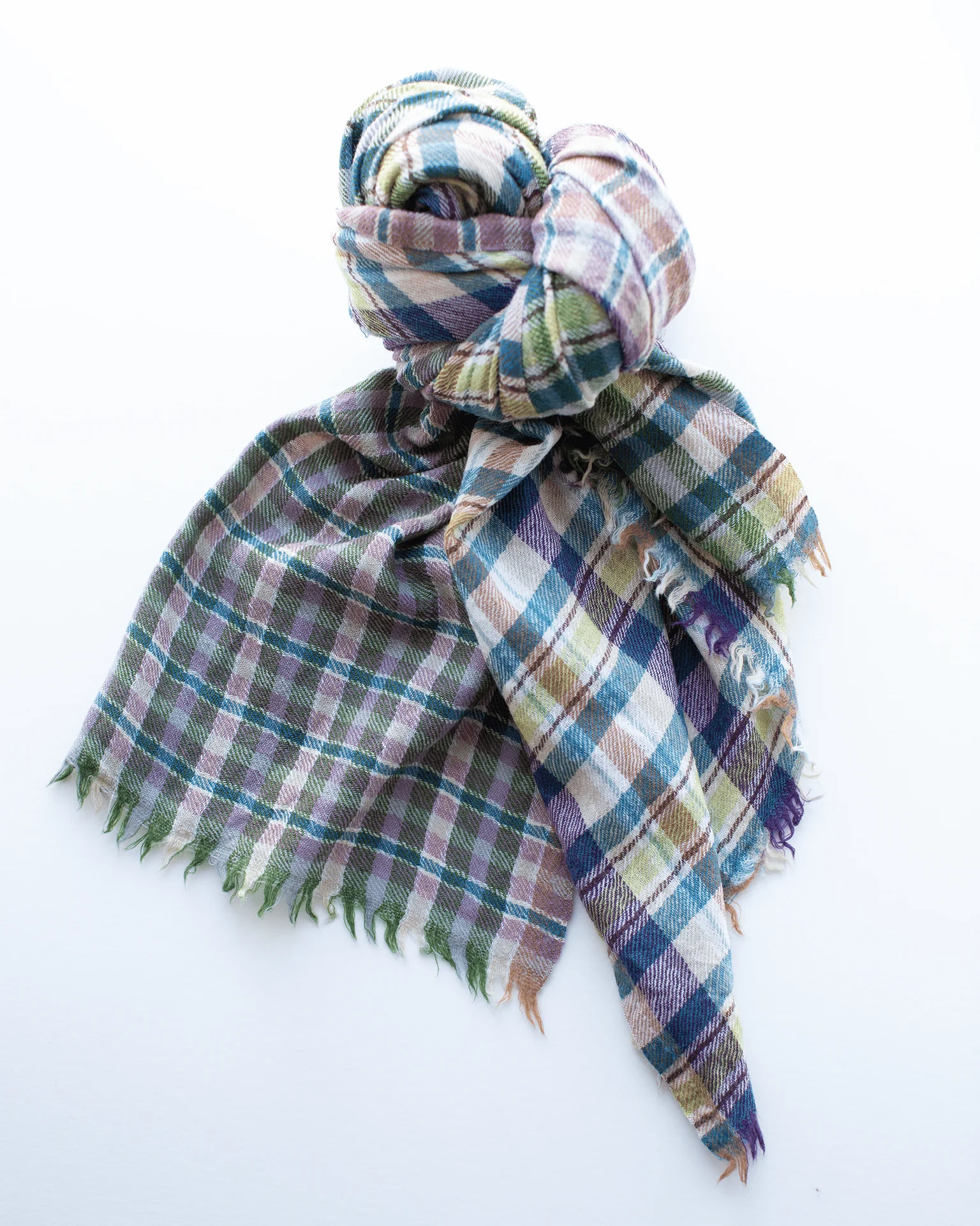 Cross Plaid Wool Scarf in Heather