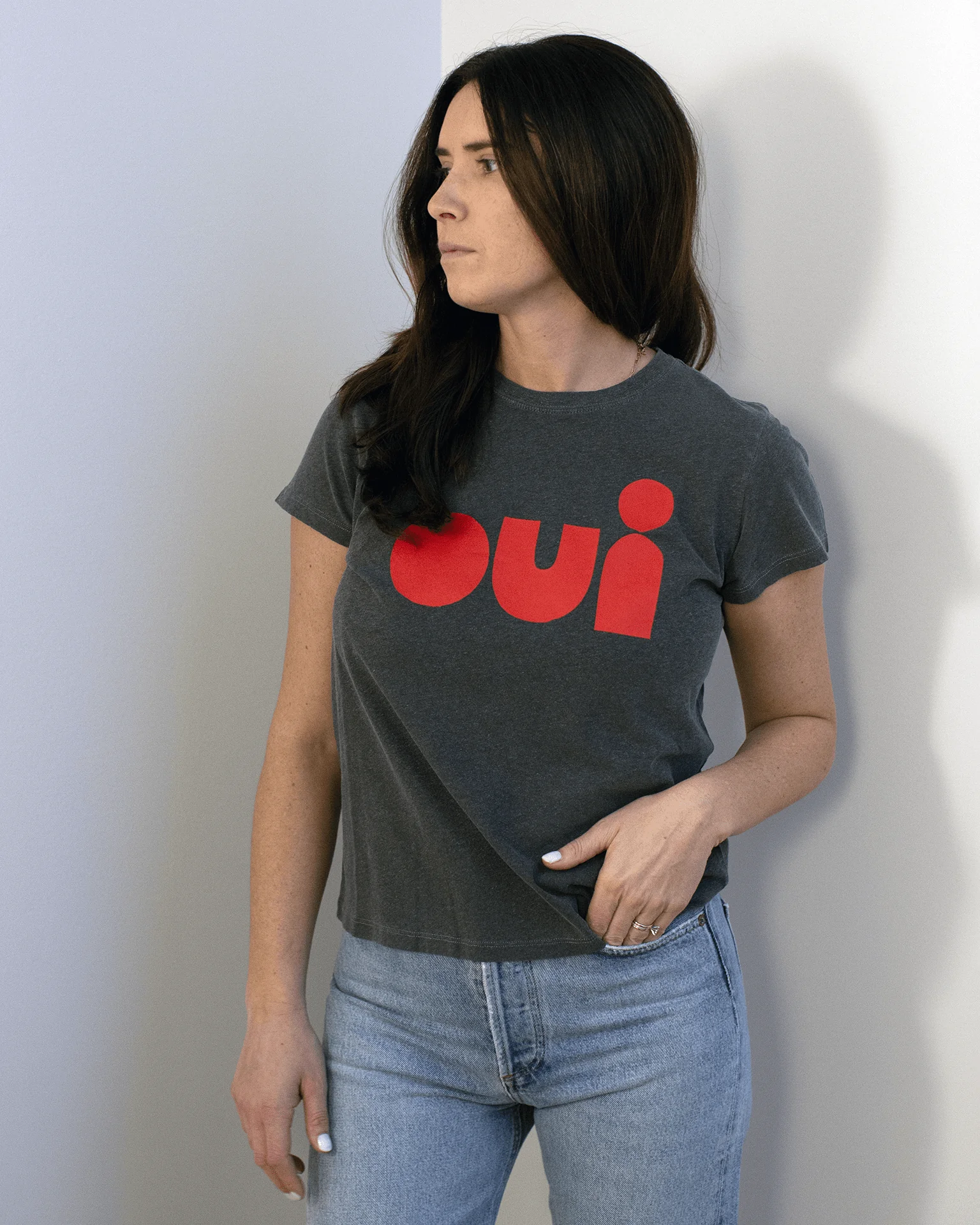 Cut Out Oui Cotton/Linen Classic Tee in Faded Black - Image 2