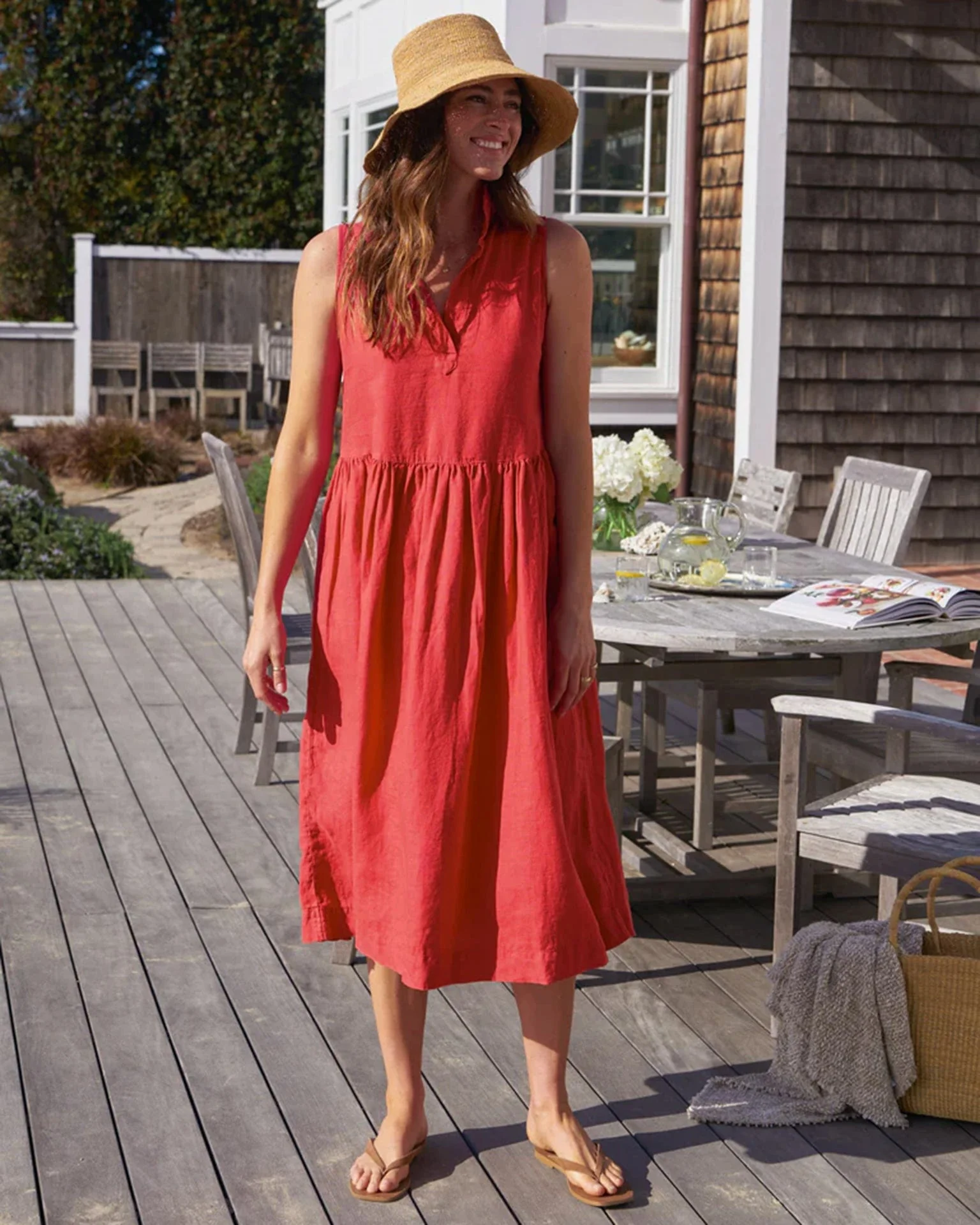 Daphne Popover Sleeveless Shirtdress in Nantucket Red
