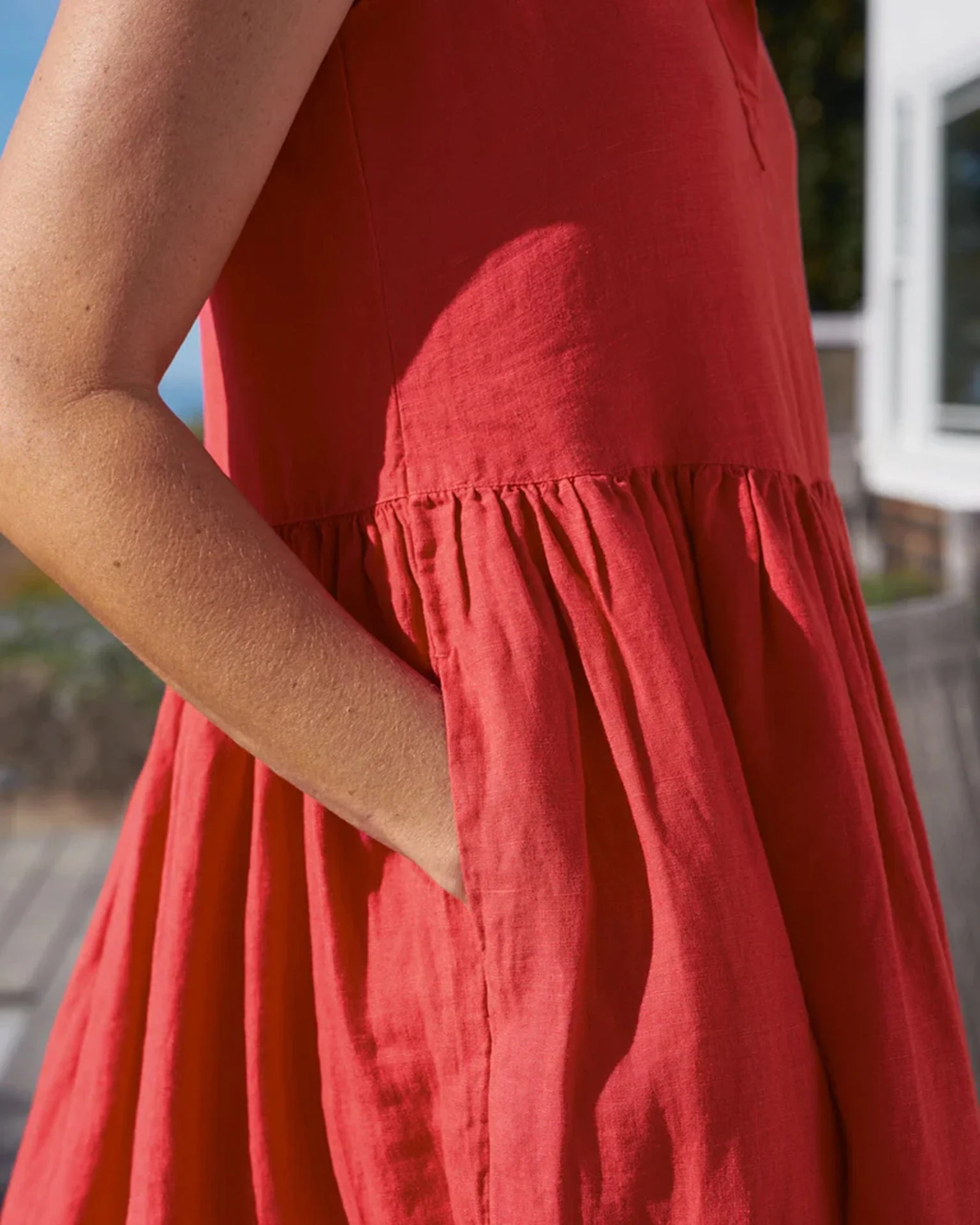 Daphne Popover Sleeveless Shirtdress in Nantucket Red - Image 3