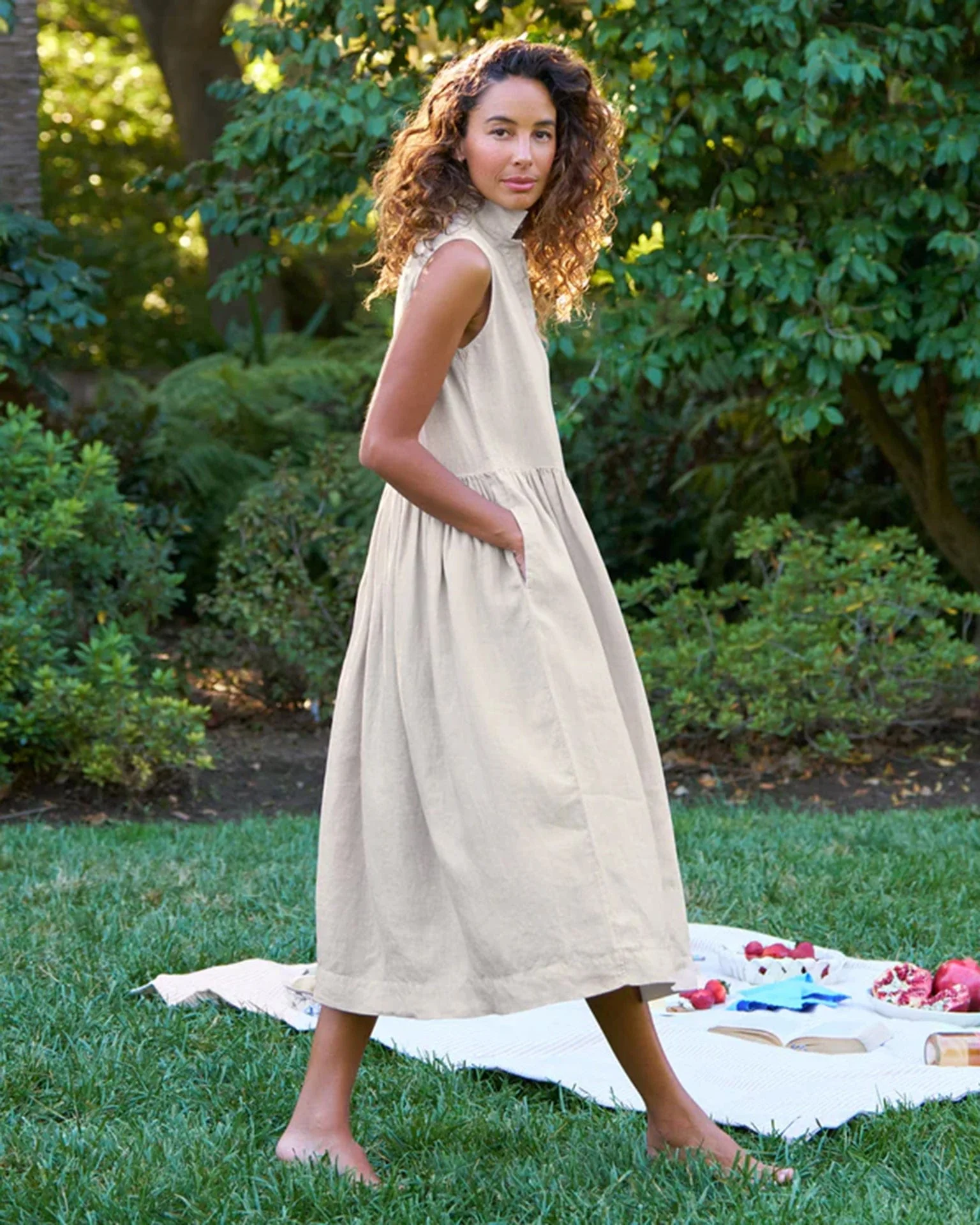 Daphne Popover Sleeveless Shirtdress in Sand Linen - Image 2