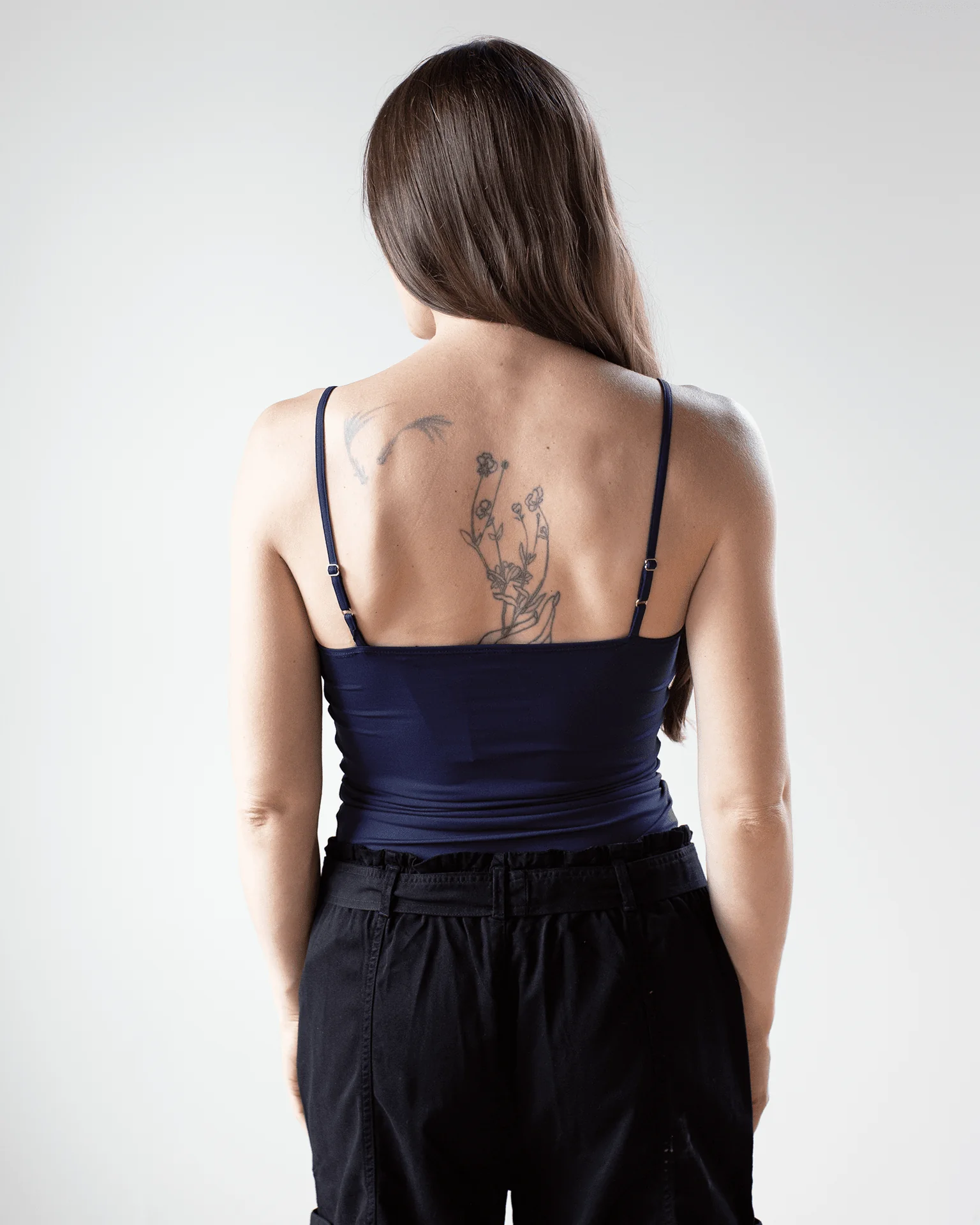 Del Adj Strap Cami in Navy - Image 3