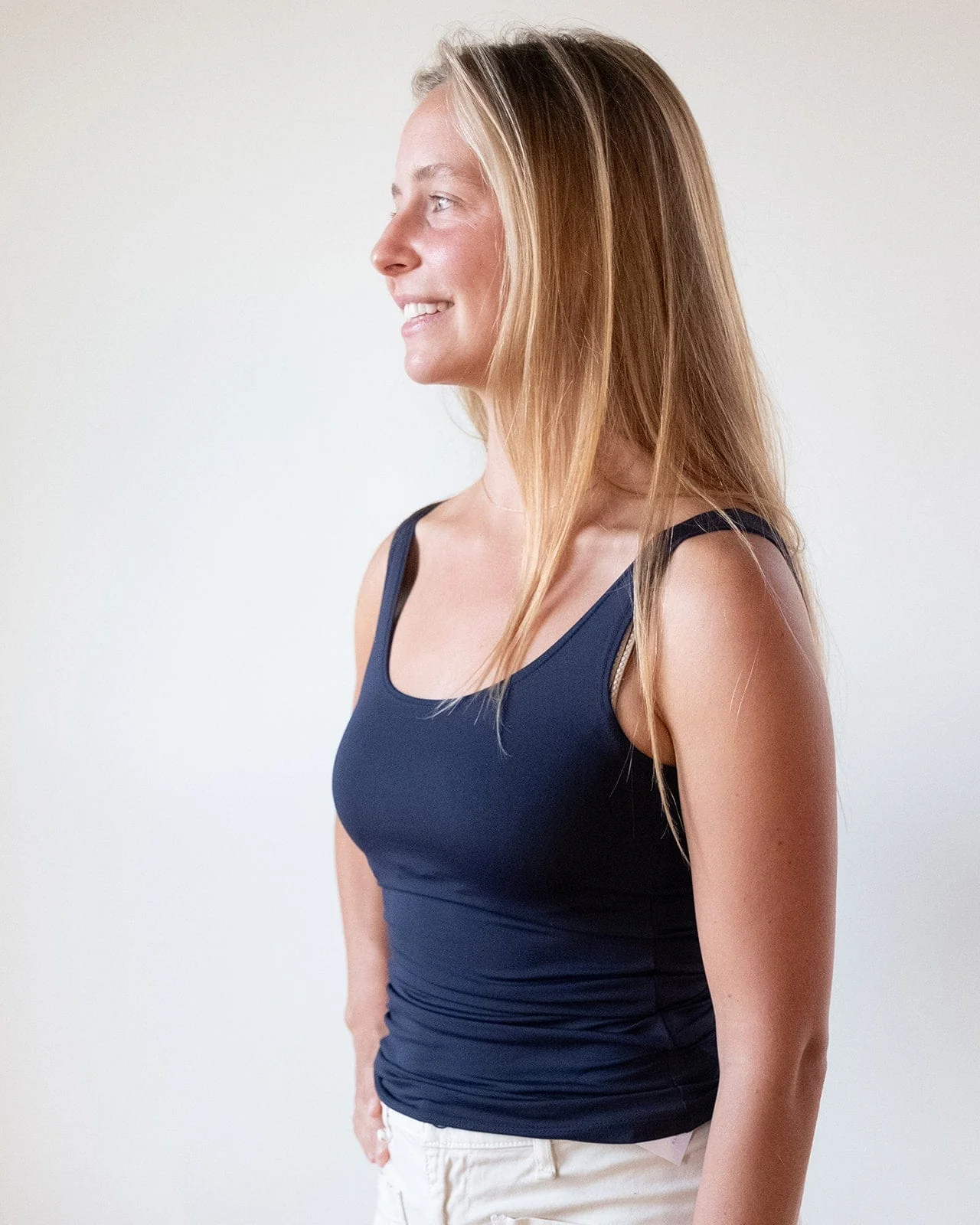 Del Low Back Tank in Navy - Image 2