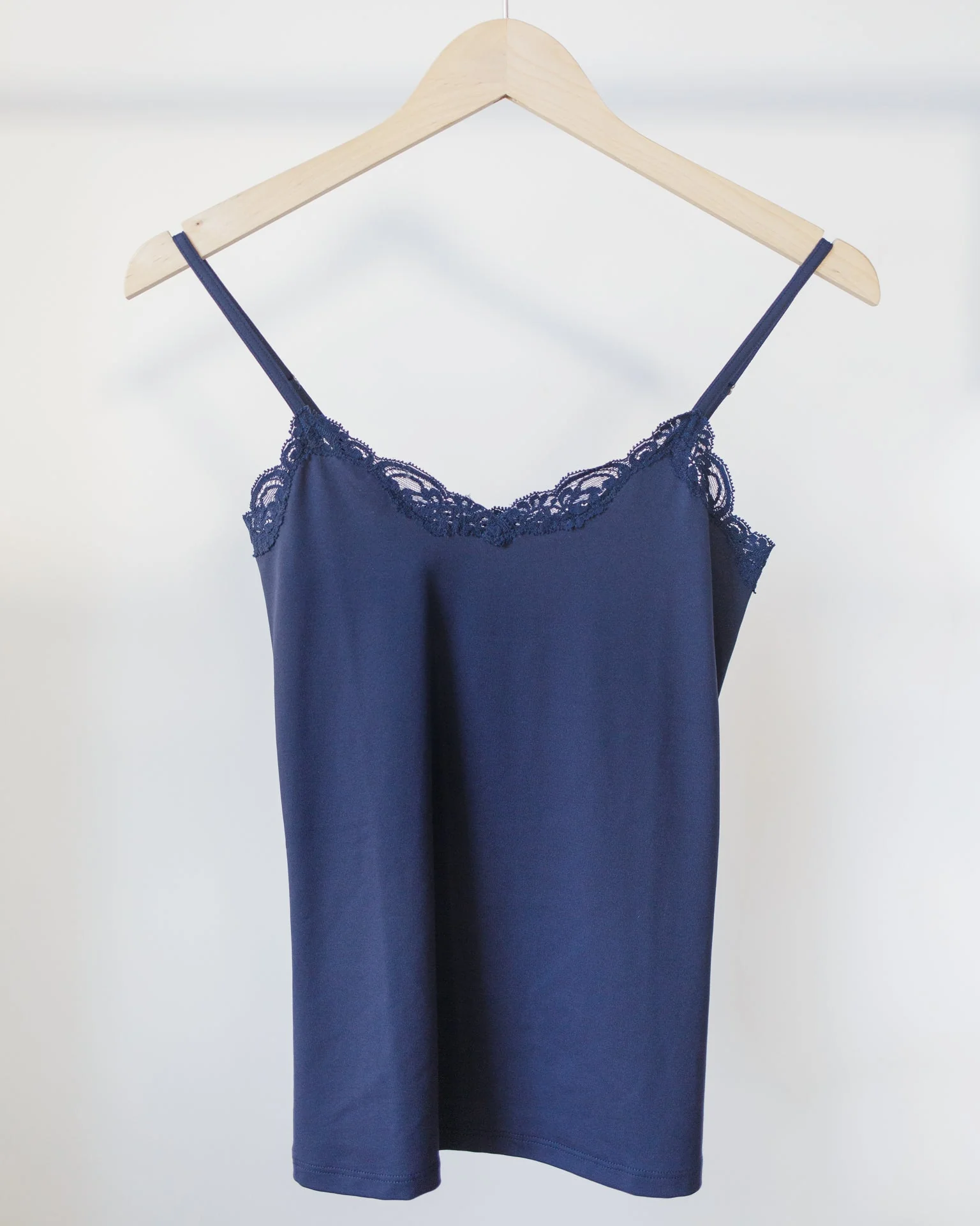 Del w/ Lace V Cami in Navy
