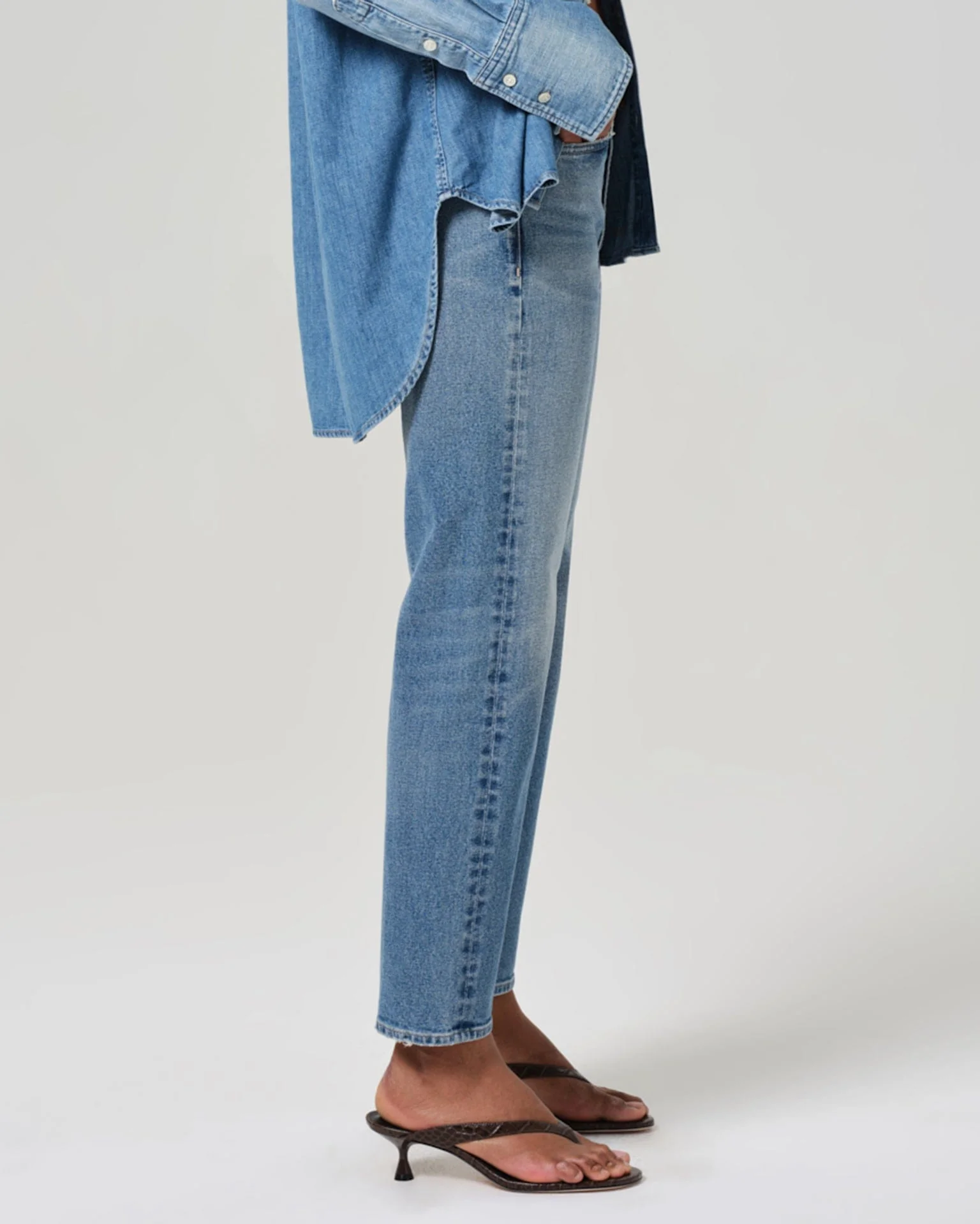 Delfina High Rise Straight Ankle in Elsinore - Image 4