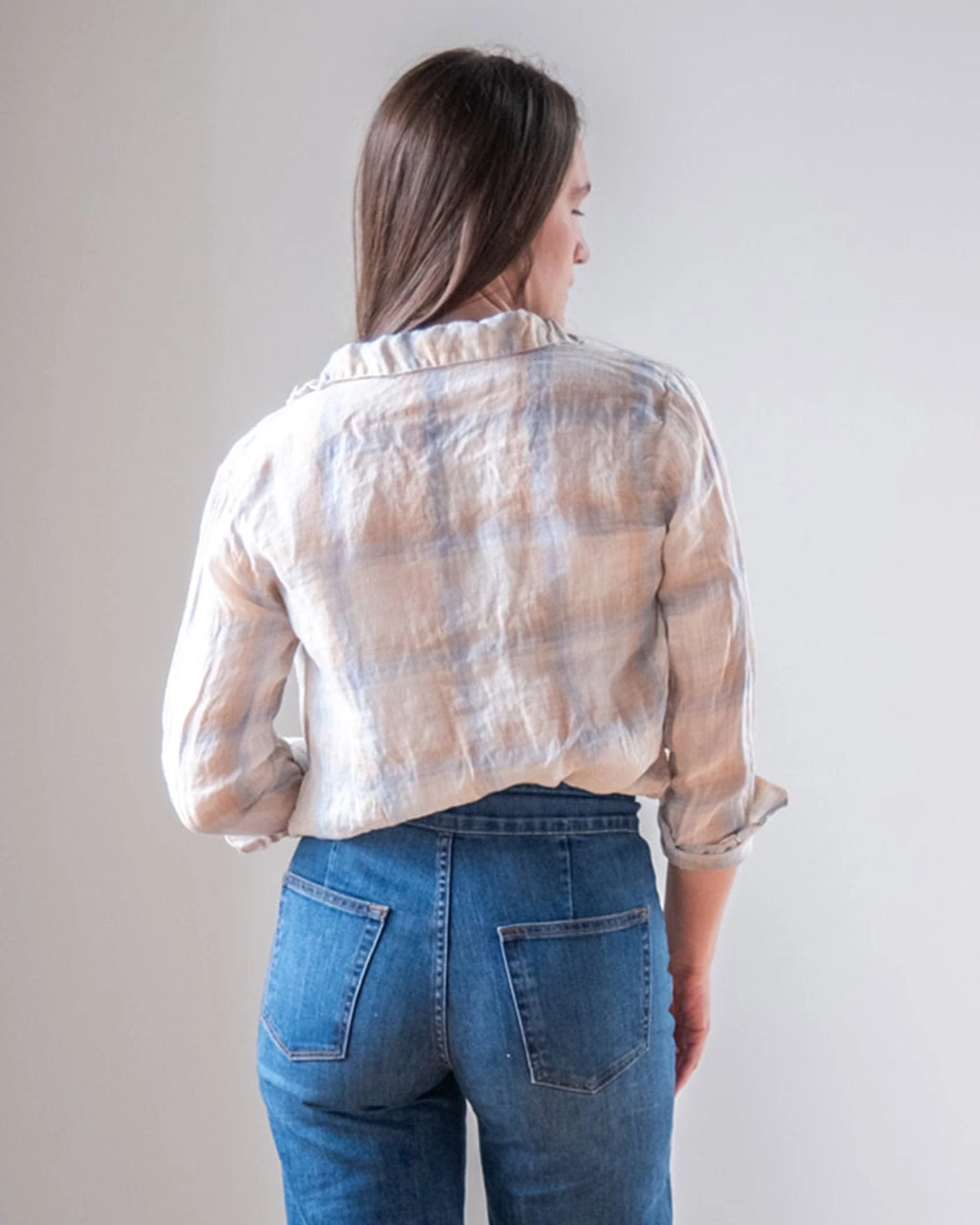 Dorie Top in White, Blue, & Wheat Linen Plaid - Image 4