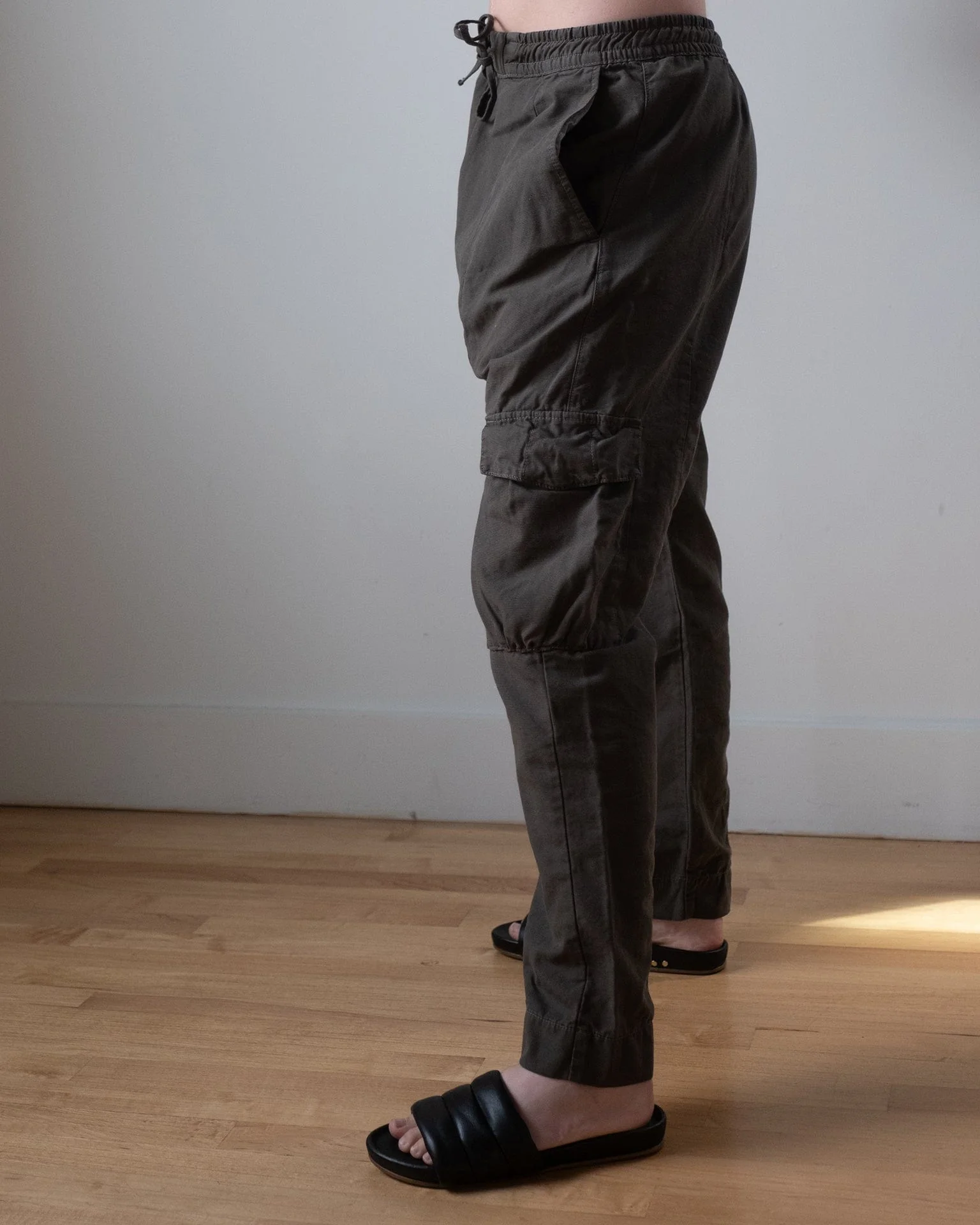 Eddy Pants in Mill Green - Image 3