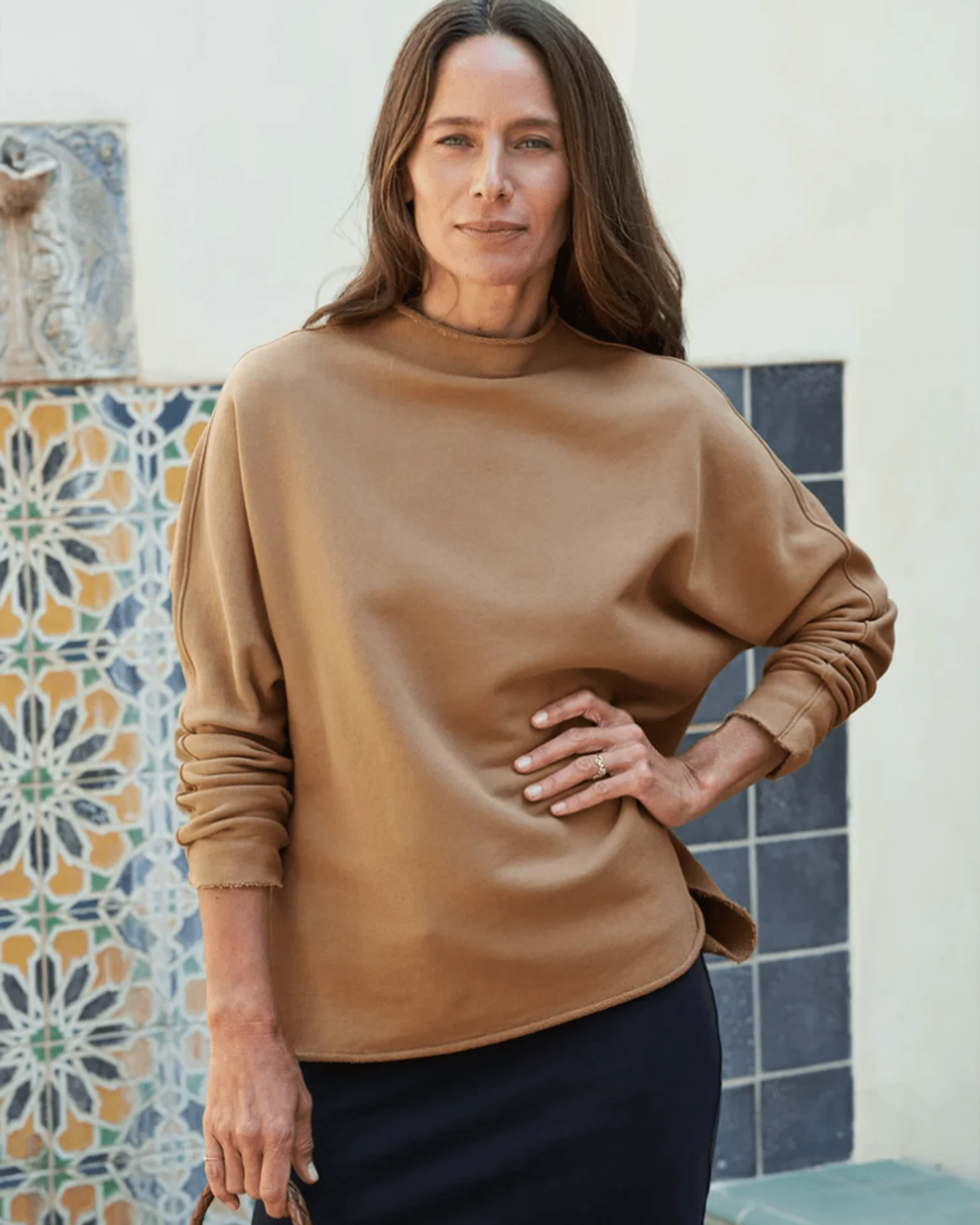 Effie-L/S Funnel Neck Capelet in Camel