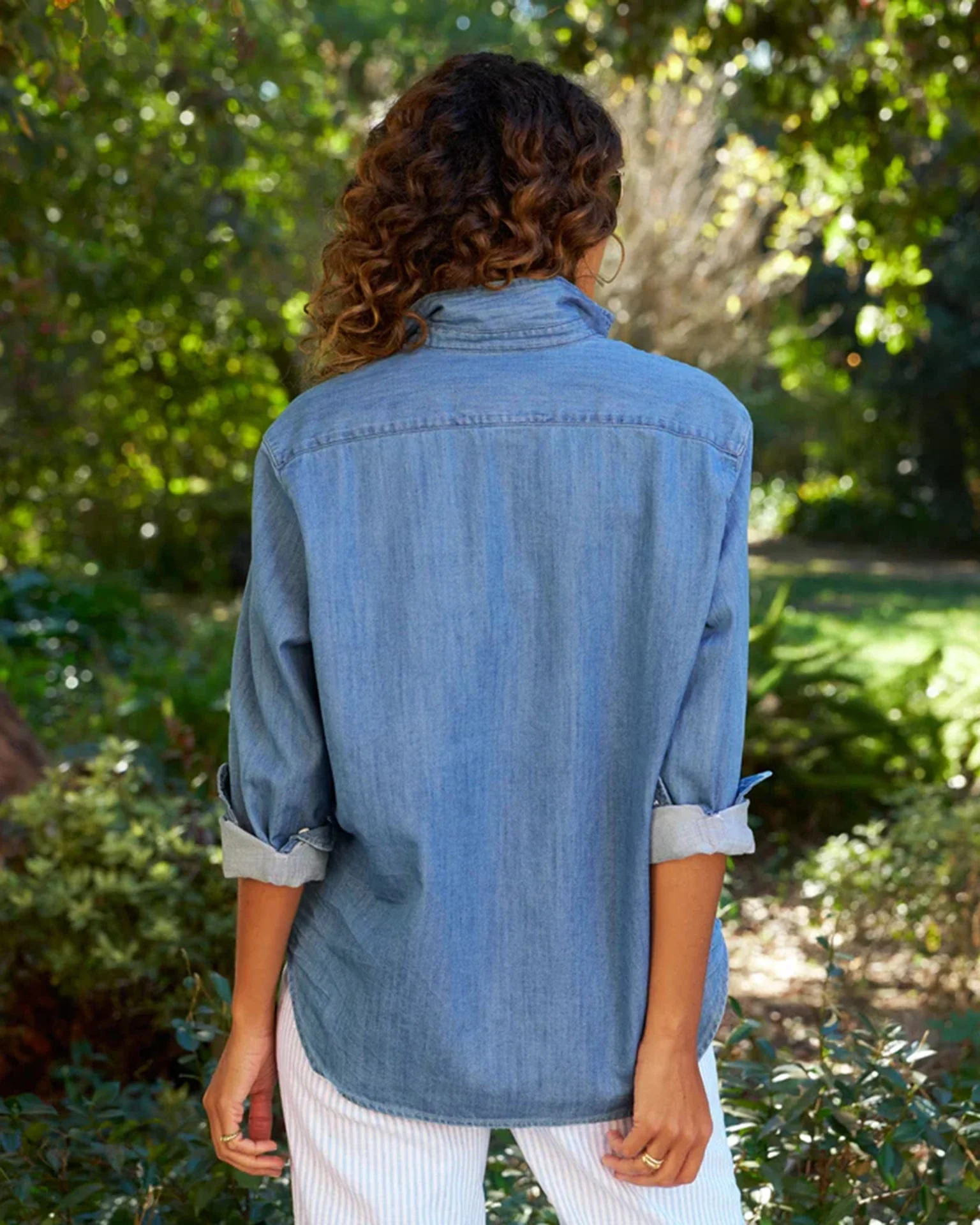 Eileen Relaxed Button Down in Vintage Stonewashed Indigo - Image 4
