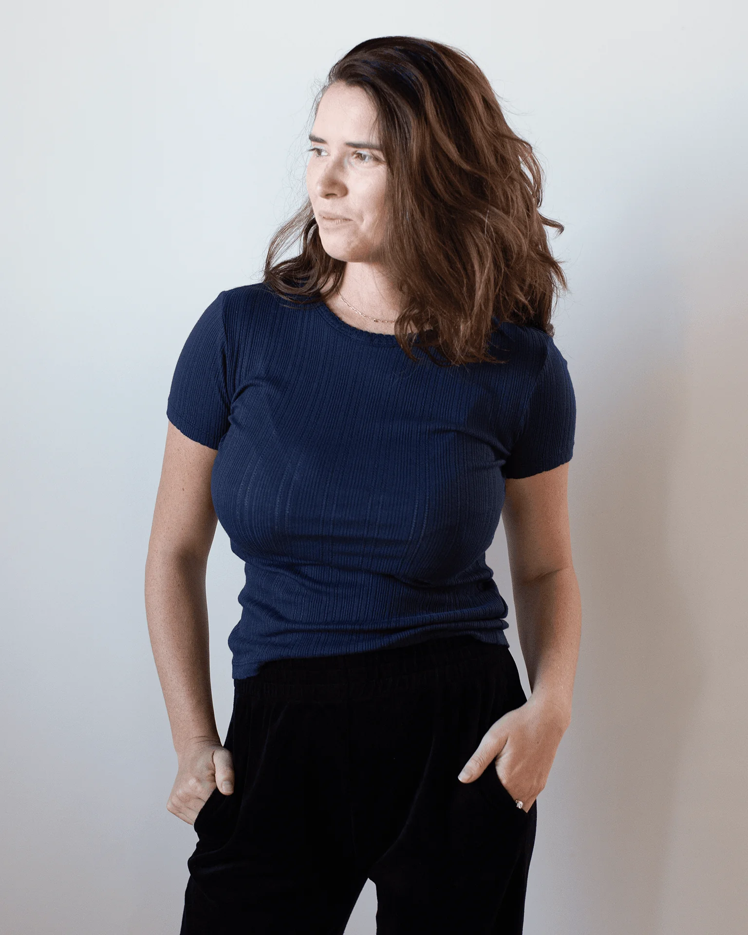 Enati S/S Crew Neck Top in Navy