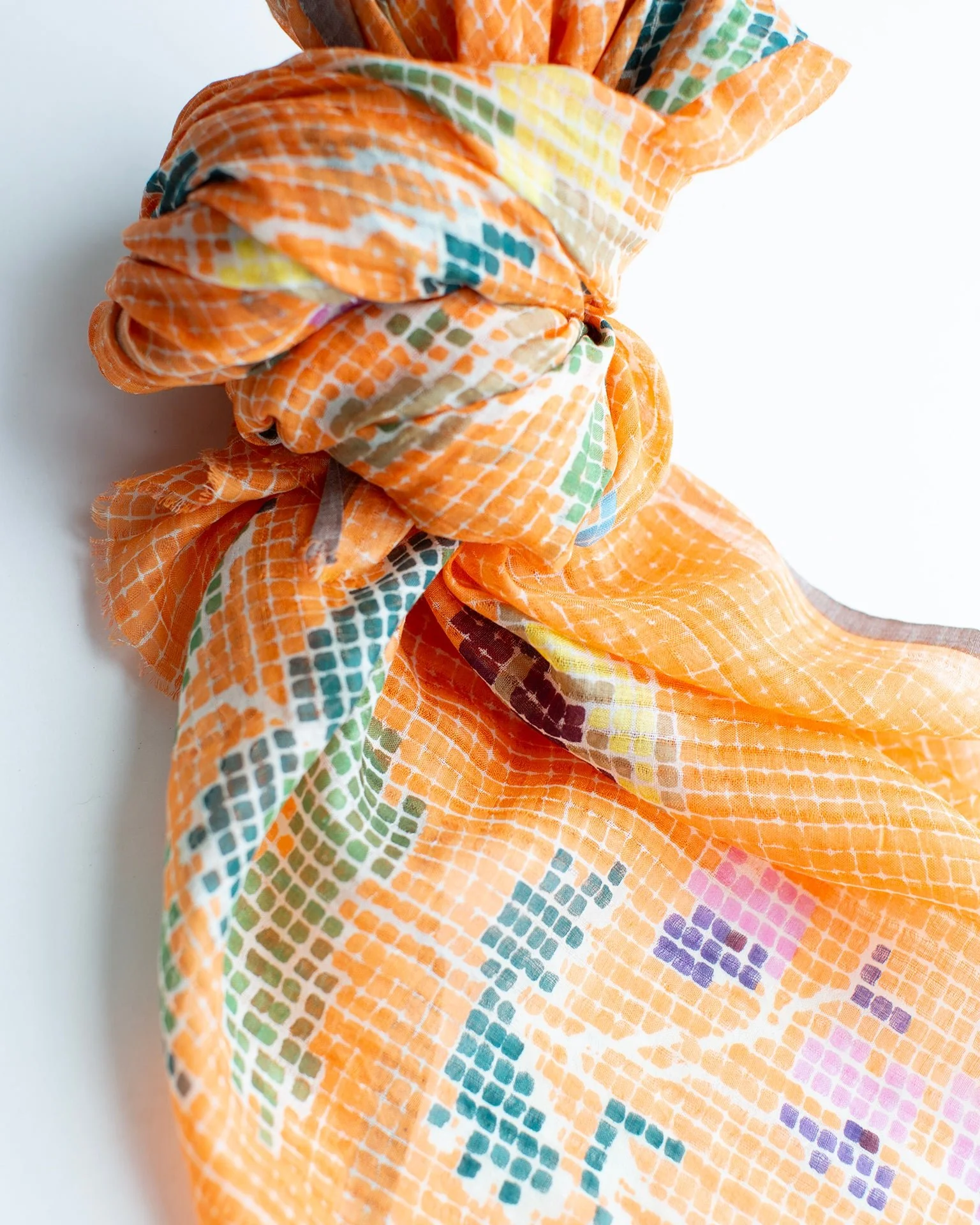 Fairytale Emb 80x190 Scarf in Mandarine - Image 3