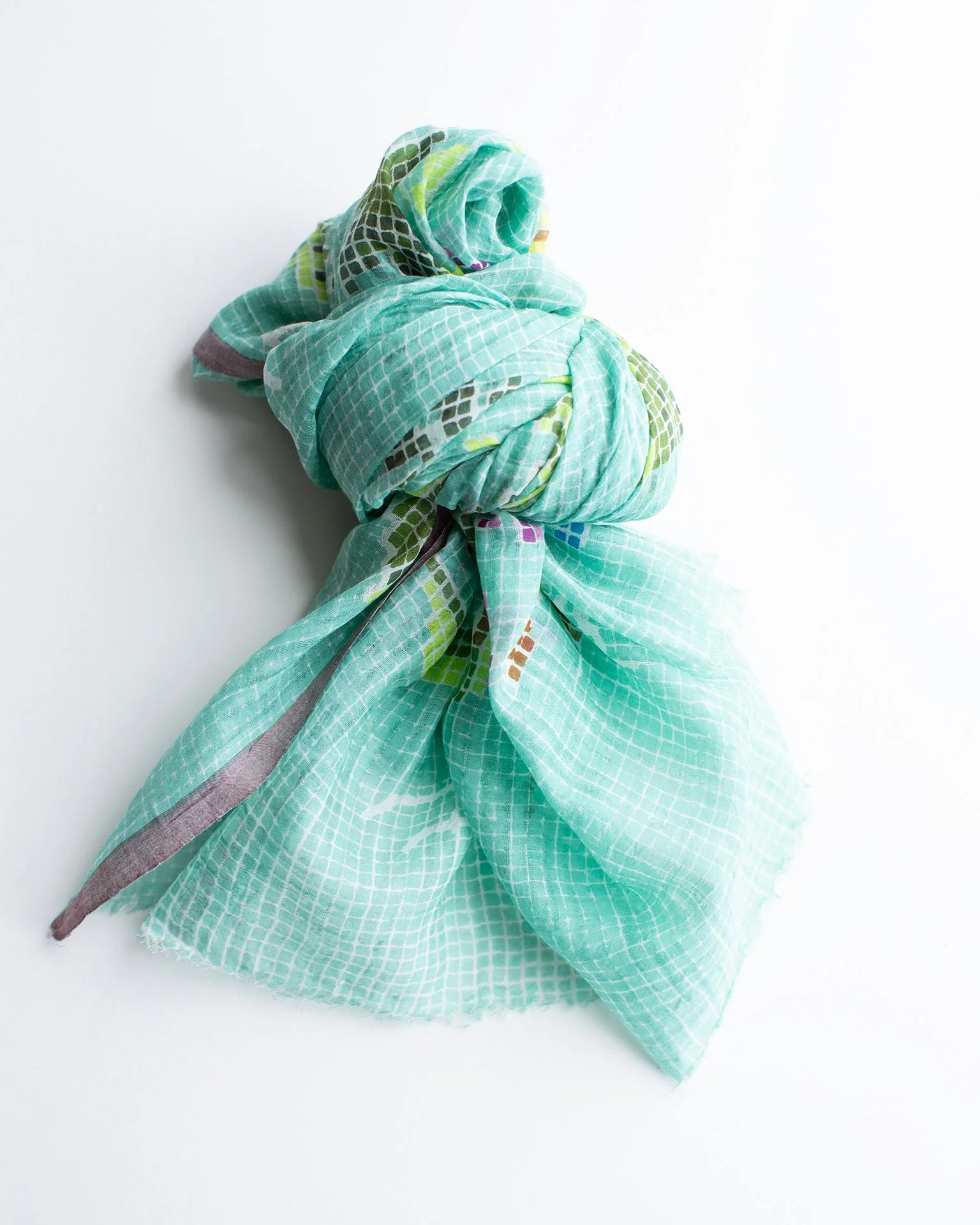 Fairytale Emb 80x190 Scarf in Piscine