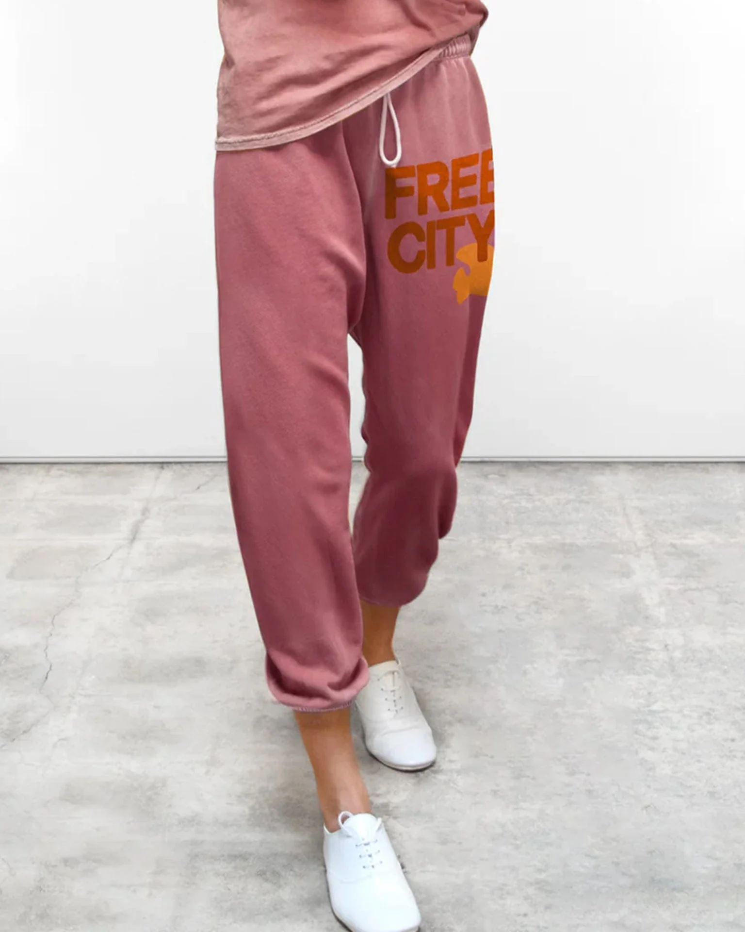 FC Large Sweatpant in Hunkydory