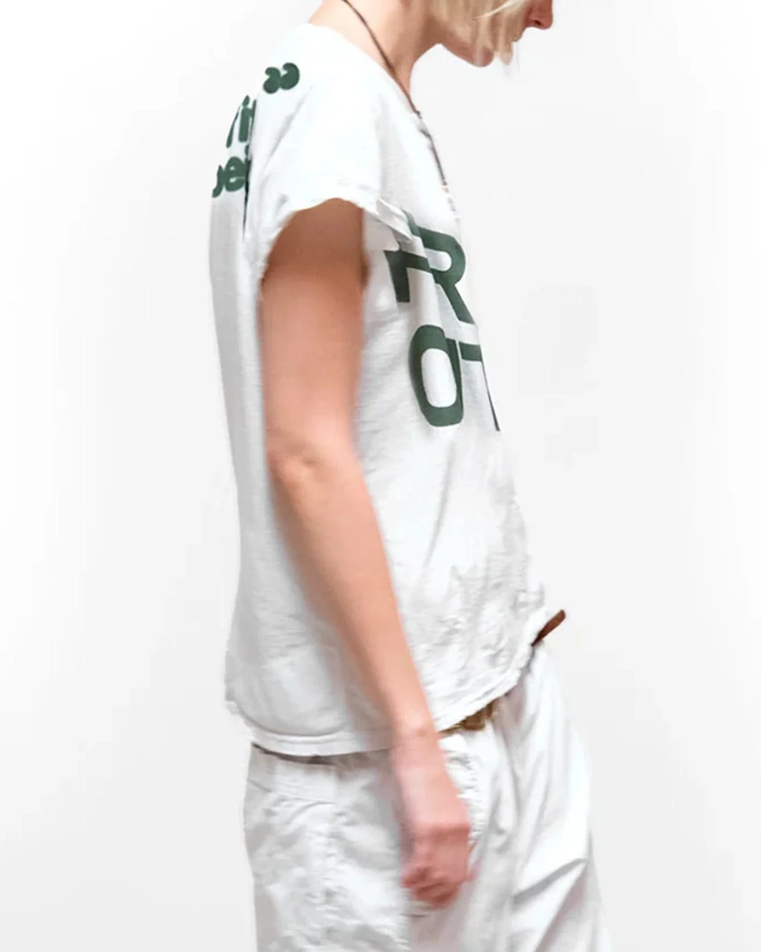 FC thedoingofitisthebeingofit Supervintage S/S Tee in Laundry Whites - Image 3